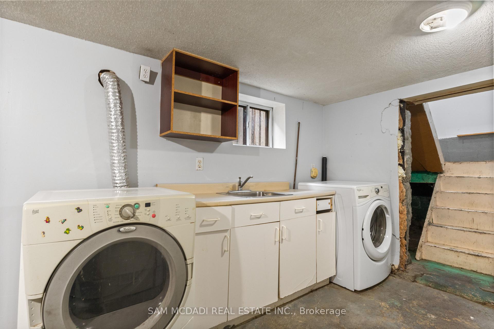 Photo 25 of 259 Milverton Boulevard, Toronto, Danforth — HOMEH