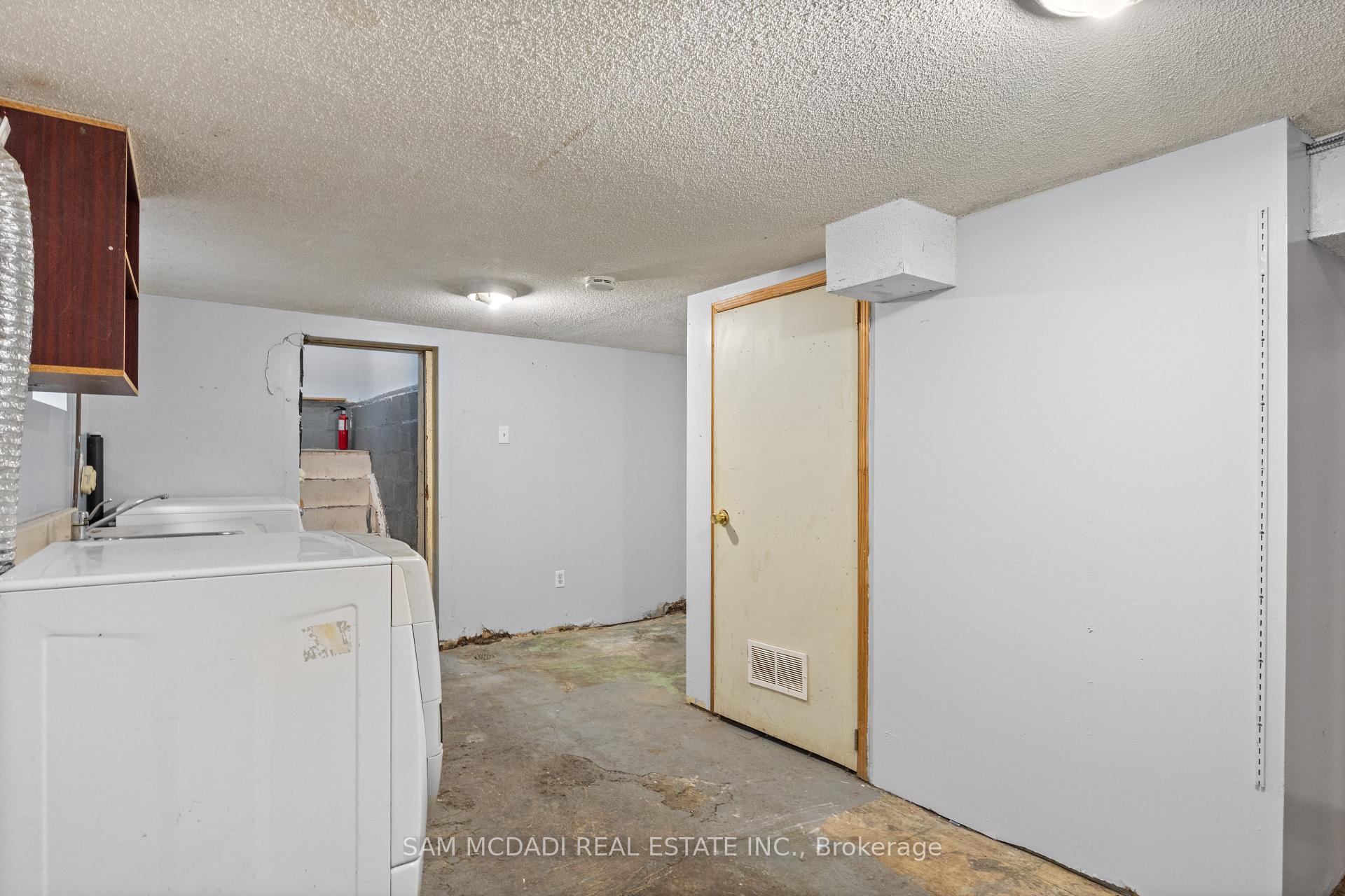 Photo 26 of 259 Milverton Boulevard, Toronto, Danforth — HOMEH