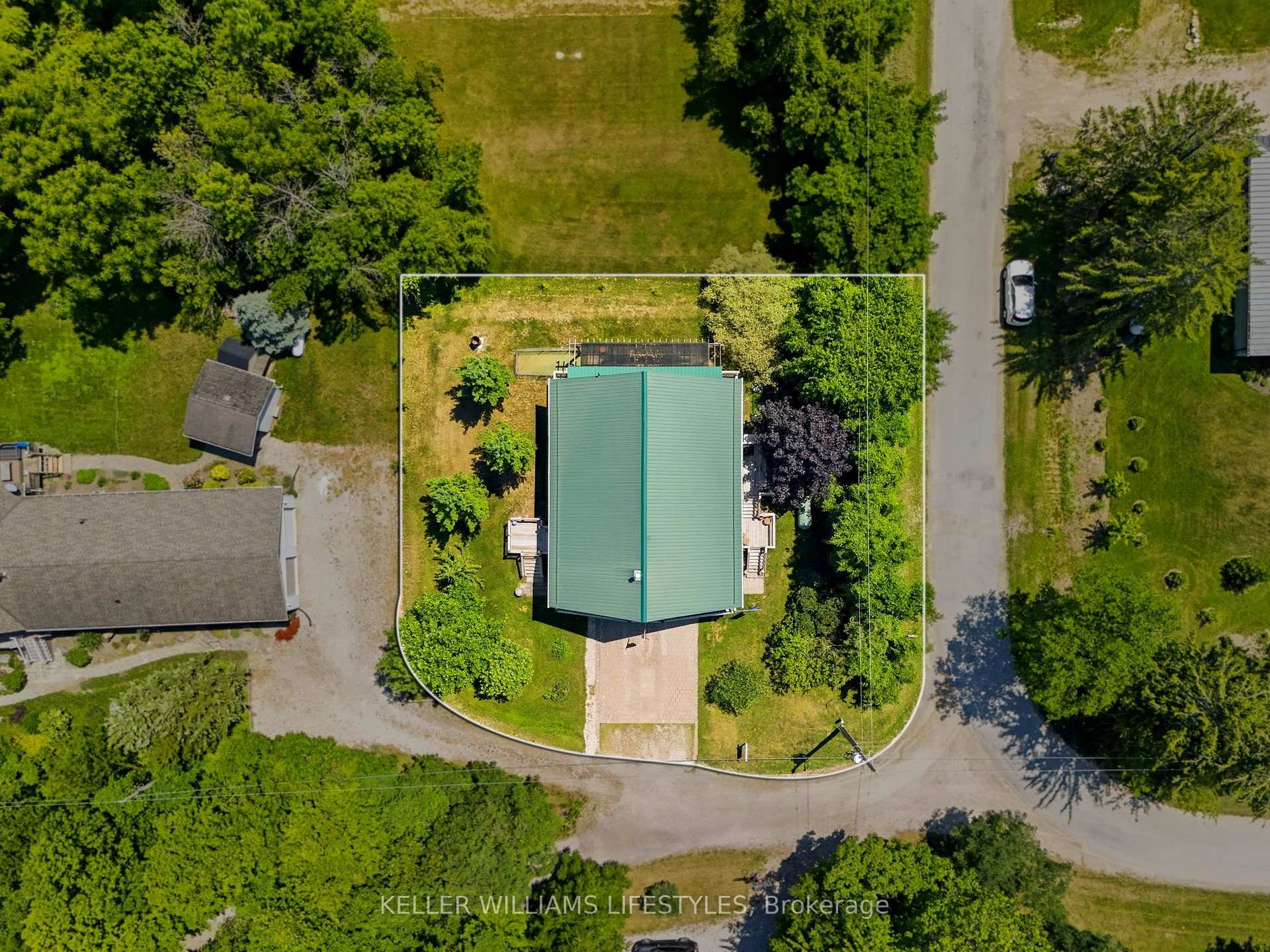 Photo 41 of 5267 Cliff Road, Lambton Shores — HOMEH