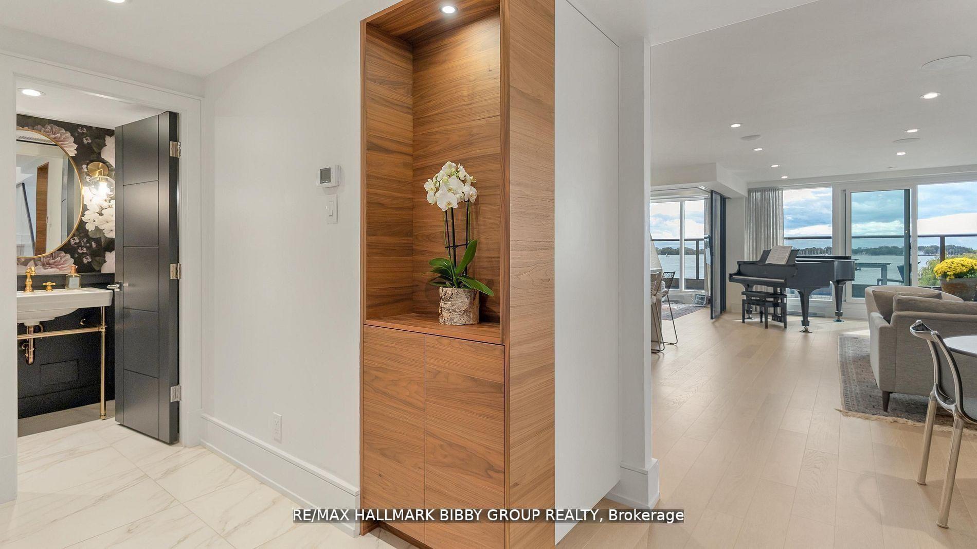 Photo 12 of Unit 613, 99 Harbour Square, Toronto, Waterfront Communities — HOMEH