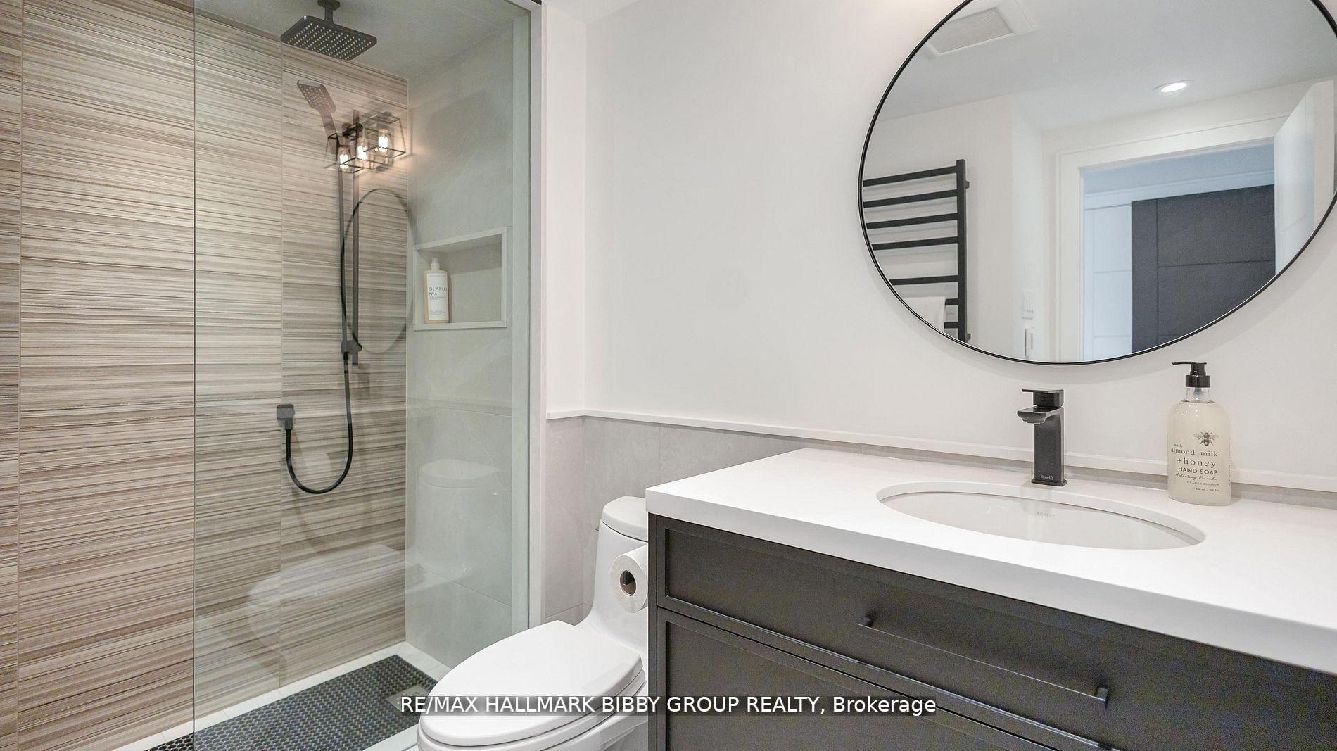 Photo 28 of Unit 613, 99 Harbour Square, Toronto, Waterfront Communities — HOMEH