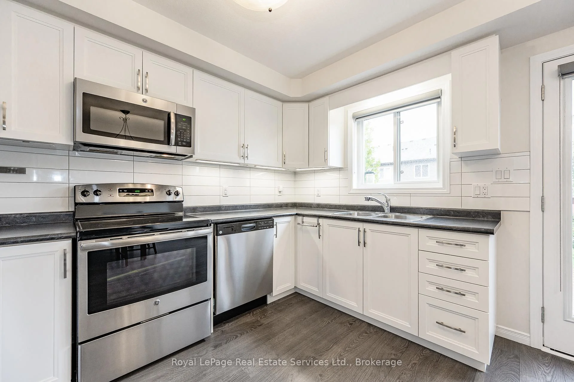 Photo 19 of Unit 10B, 388 Old Huron Road, Kitchener, Brigadoon — HOMEH