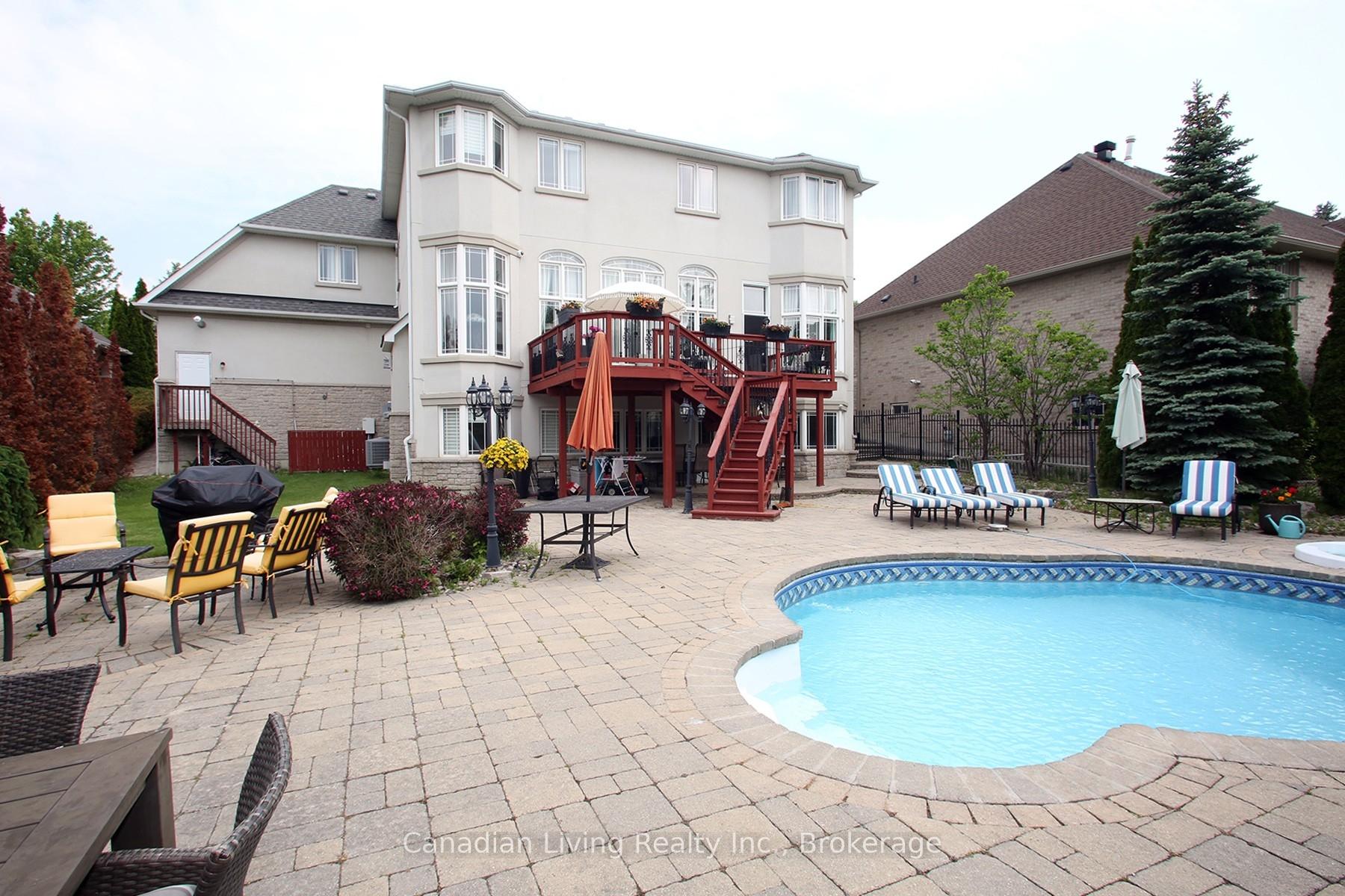 Photo 42 of 63 mapledown Way N, Vaughan, Rural Vaughan — HOMEH