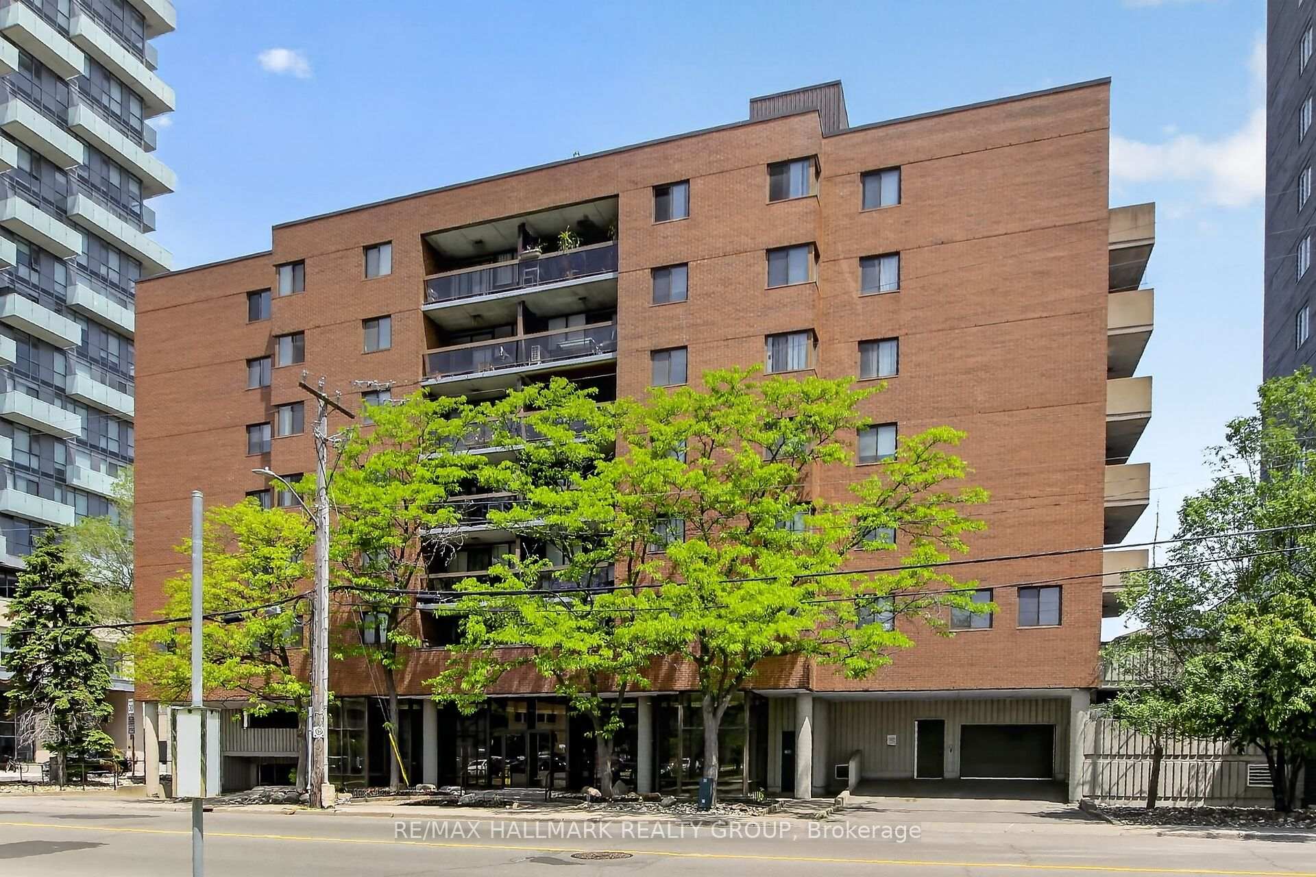 Front of Unit 602, 191 Parkdale Avenue