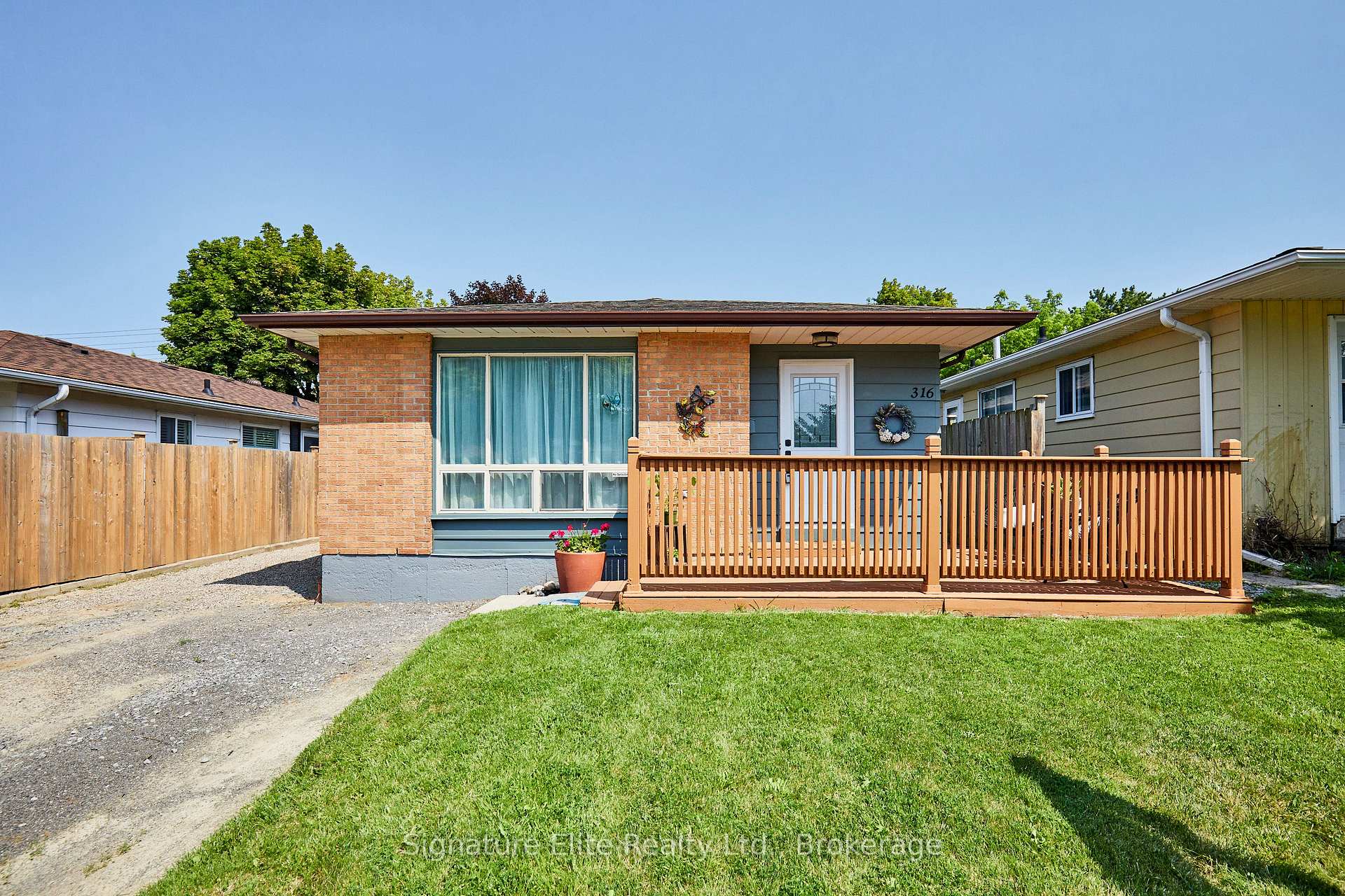 Photo 5 of 316 Burrows Hall Boulevard, Scarborough, Malvern — HOMEH