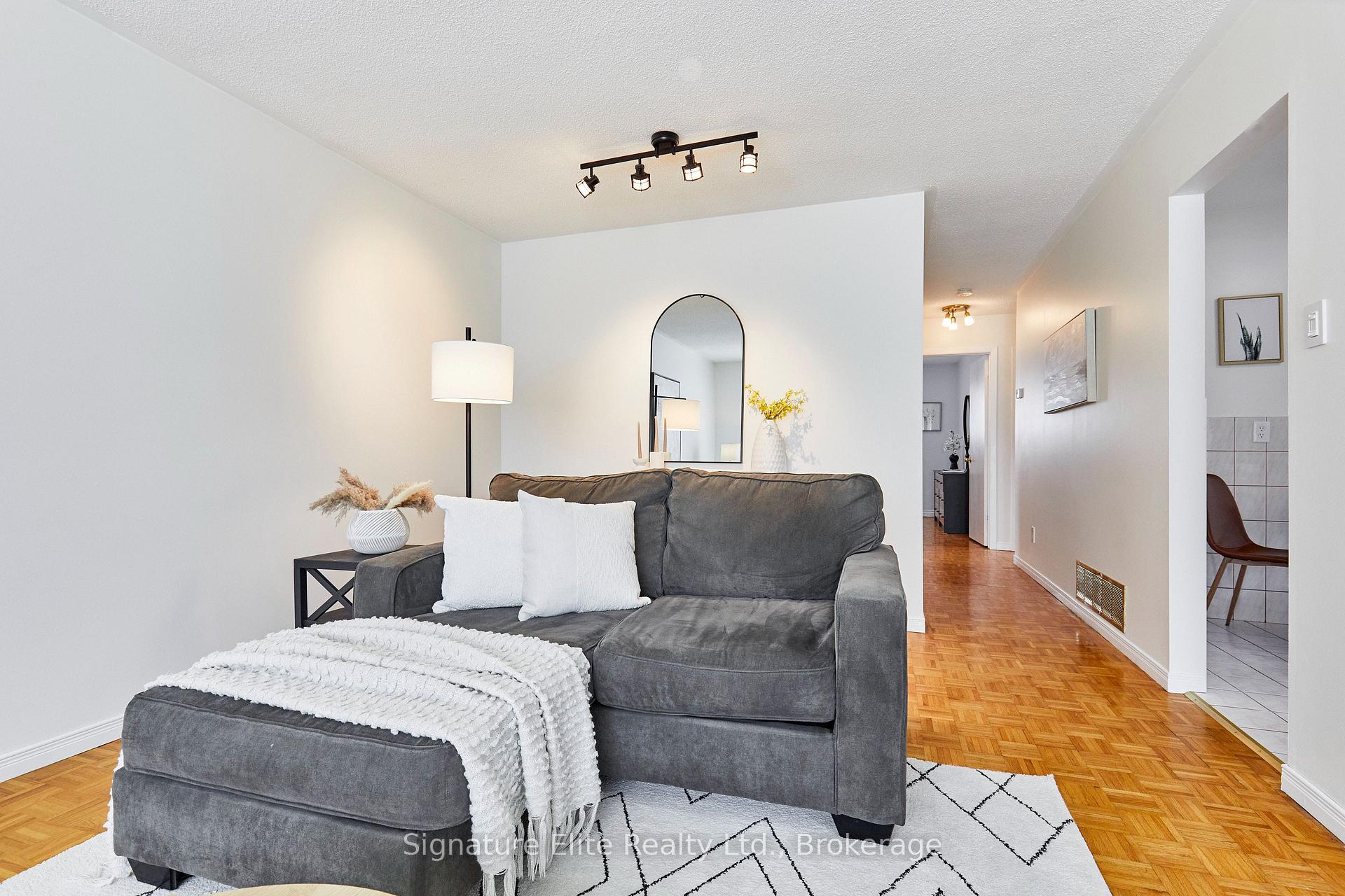 Photo 9 of 316 Burrows Hall Boulevard, Scarborough, Malvern — HOMEH