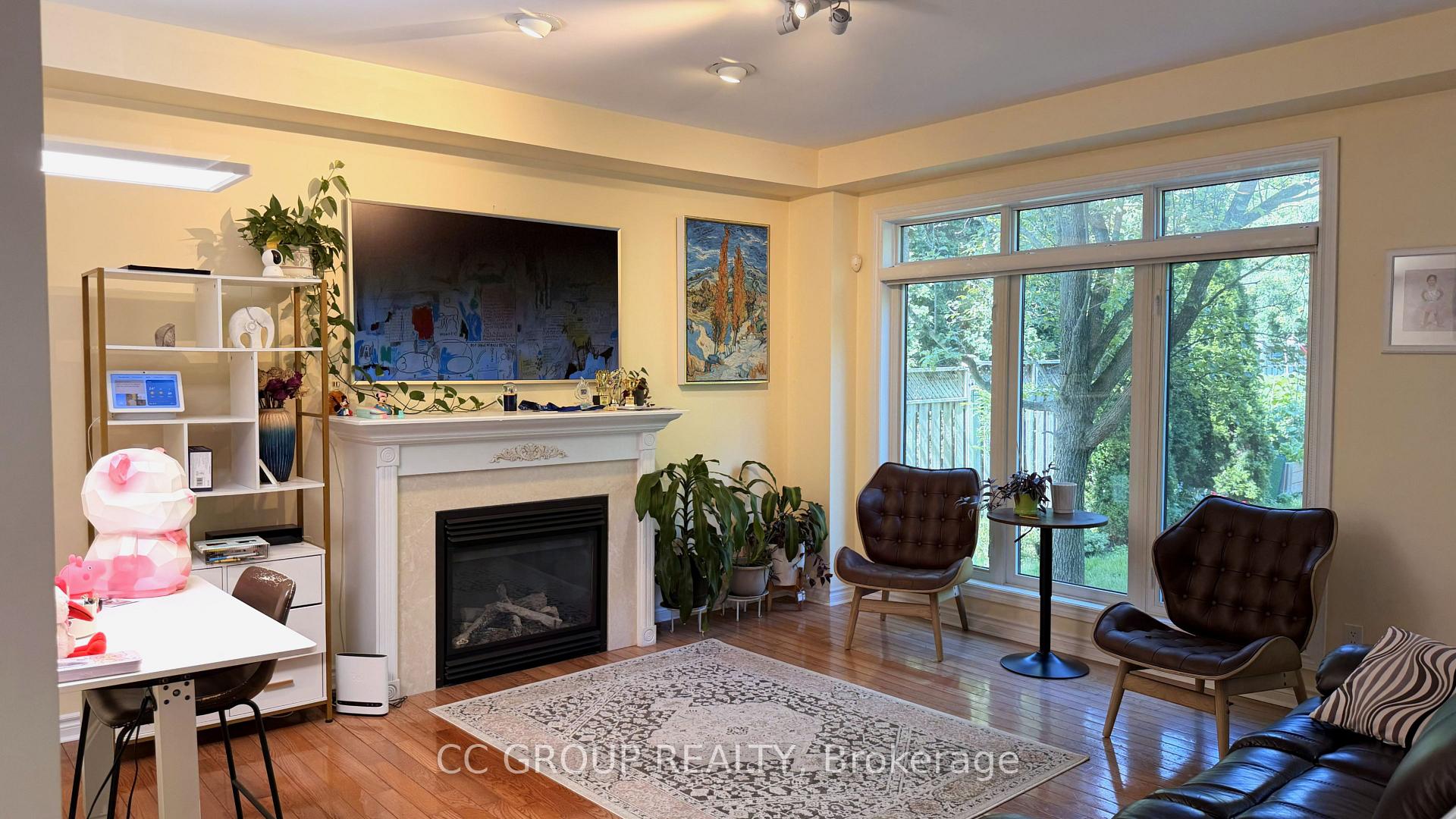 Photo 7 of 91 Whitburn Street, Whitby, Williamsburg — HOMEH
