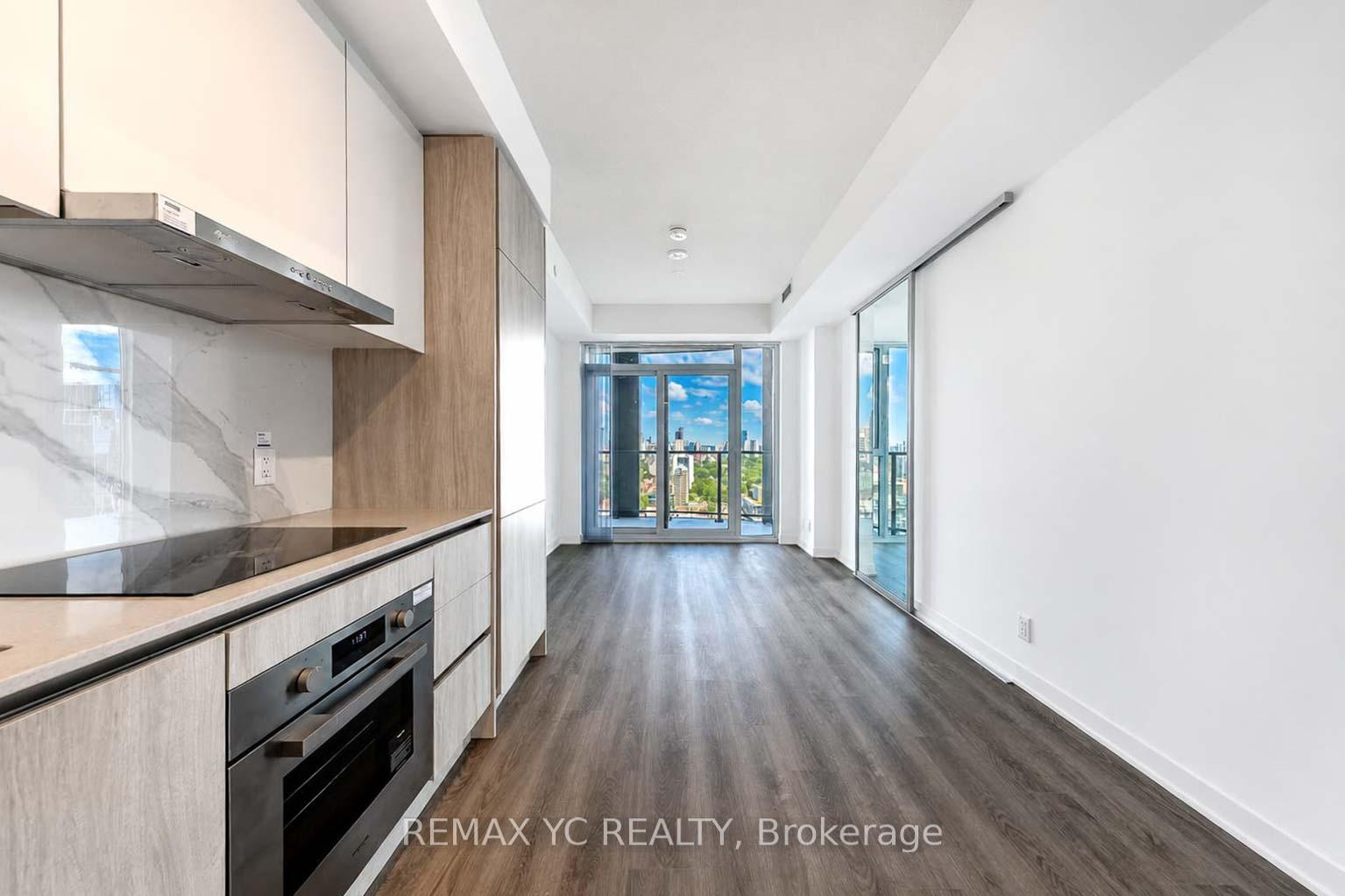 Photo 7 of Unit 3303, 180 Front Street E, Toronto, Moss Park — HOMEH