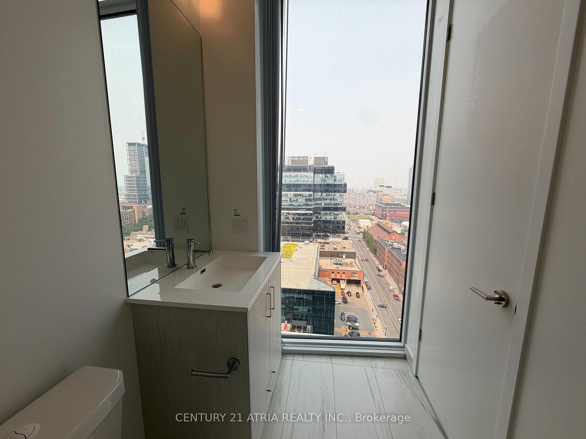 Photo 6 of Unit 2303, 180 Front Street E, Toronto, Moss Park — HOMEH
