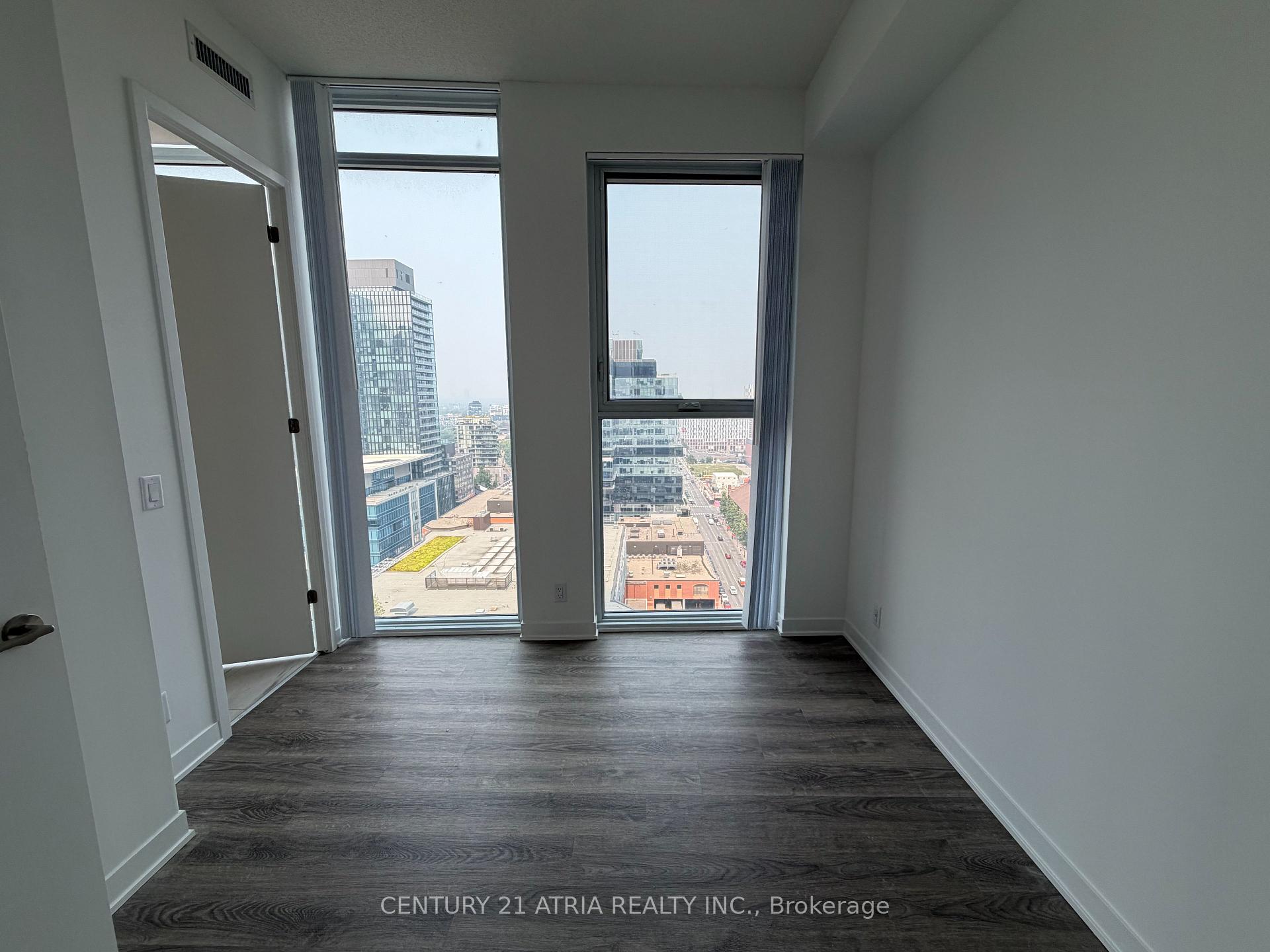 Photo 7 of Unit 2303, 180 Front Street E, Toronto, Moss Park — HOMEH