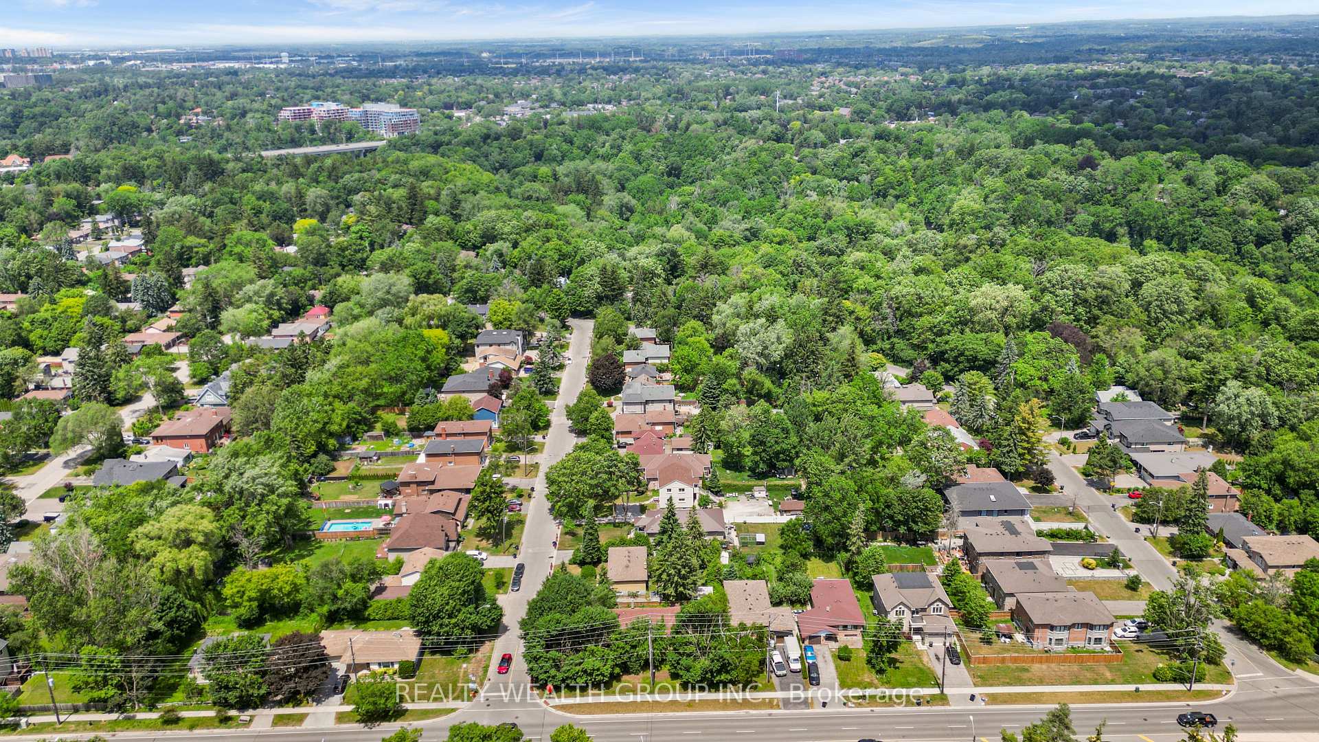 Photo 6 of 4450 Lawrence Avenue E, Scarborough, West Hill — HOMEH