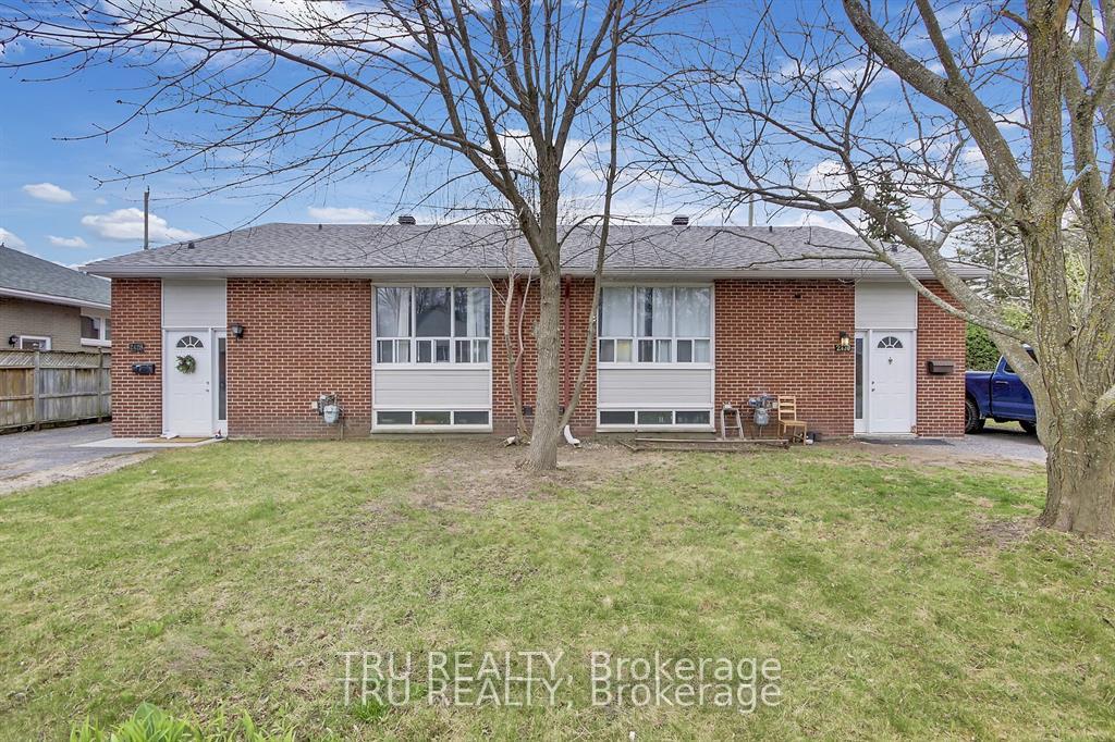 Photo 5 of 2428-2430 Iris Street, Ottawa, Parkway Park — HOMEH