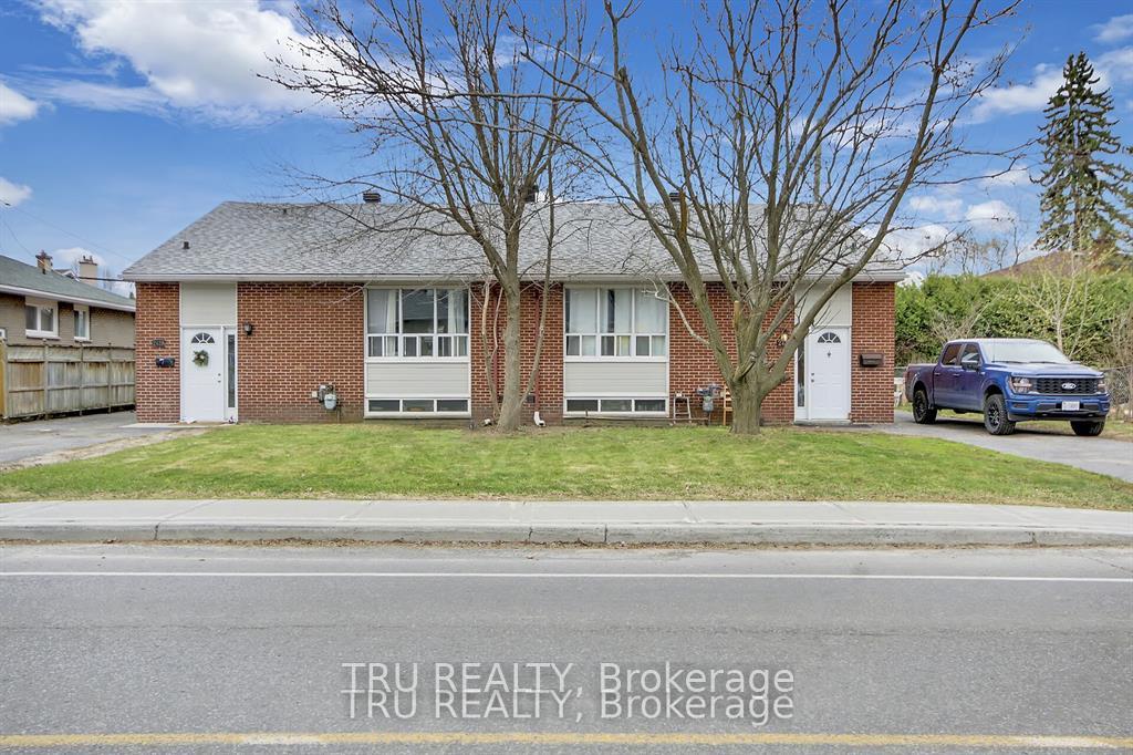 Photo 3 of 2428-2430 Iris Street, Ottawa, Parkway Park — HOMEH