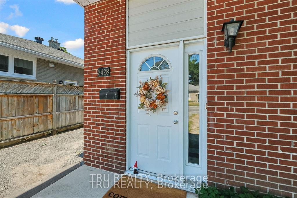 Photo 7 of 2428-2430 Iris Street, Ottawa, Parkway Park — HOMEH