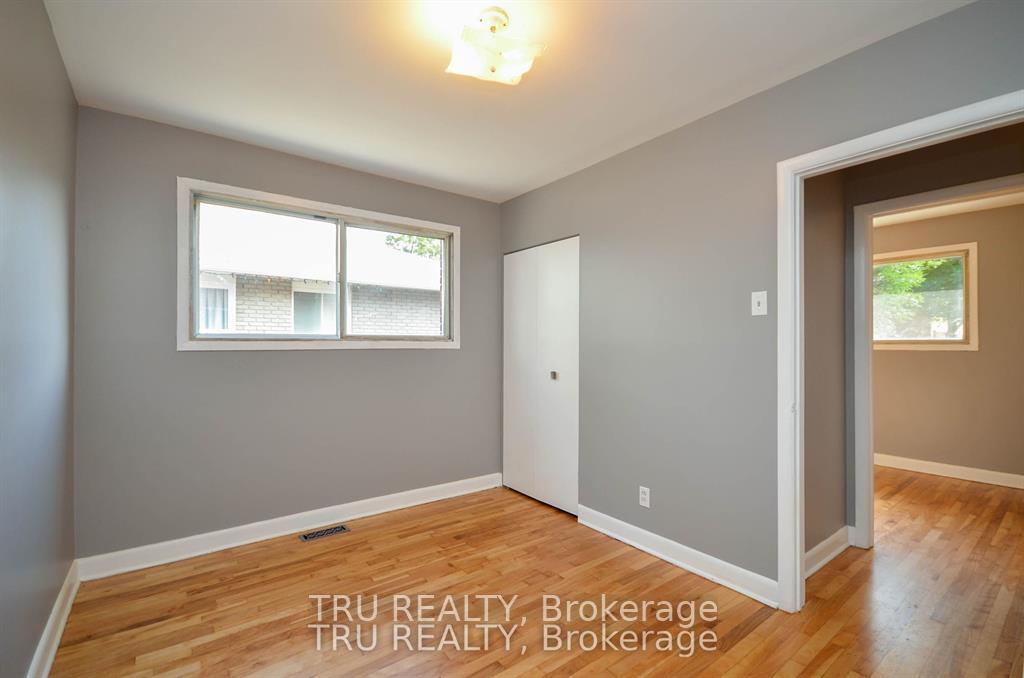 Photo 23 of 2428-2430 Iris Street, Ottawa, Parkway Park — HOMEH