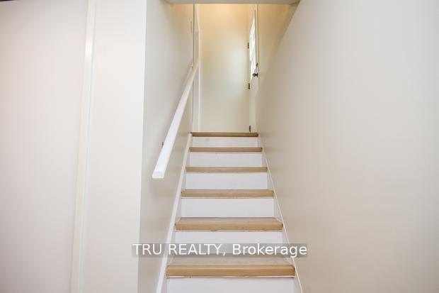 Photo 41 of 2428-2430 Iris Street, Ottawa, Parkway Park — HOMEH