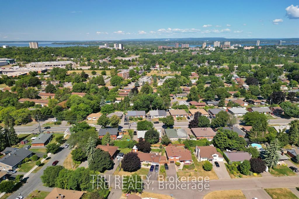 Photo 60 of 2428-2430 Iris Street, Ottawa, Parkway Park — HOMEH