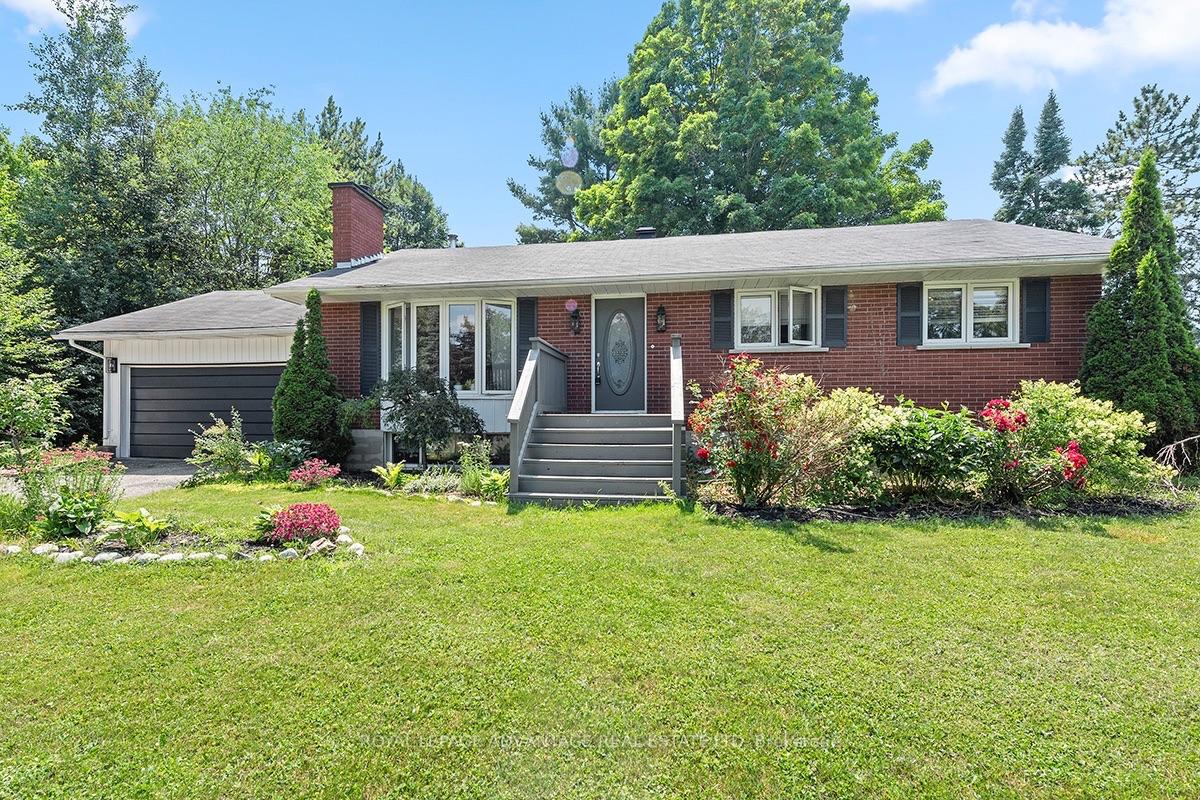 Photo 2 of 121 Stamford Drive, Drummond/North Elmsley, Drummond N Elmsley (Drummond) Twp — HOMEH