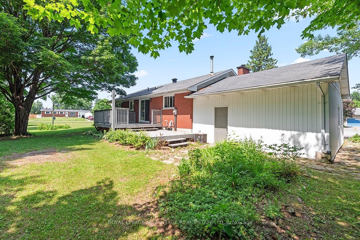 Photo 6 of 121 Stamford Drive, Drummond/North Elmsley, Drummond N Elmsley (Drummond) Twp — HOMEH