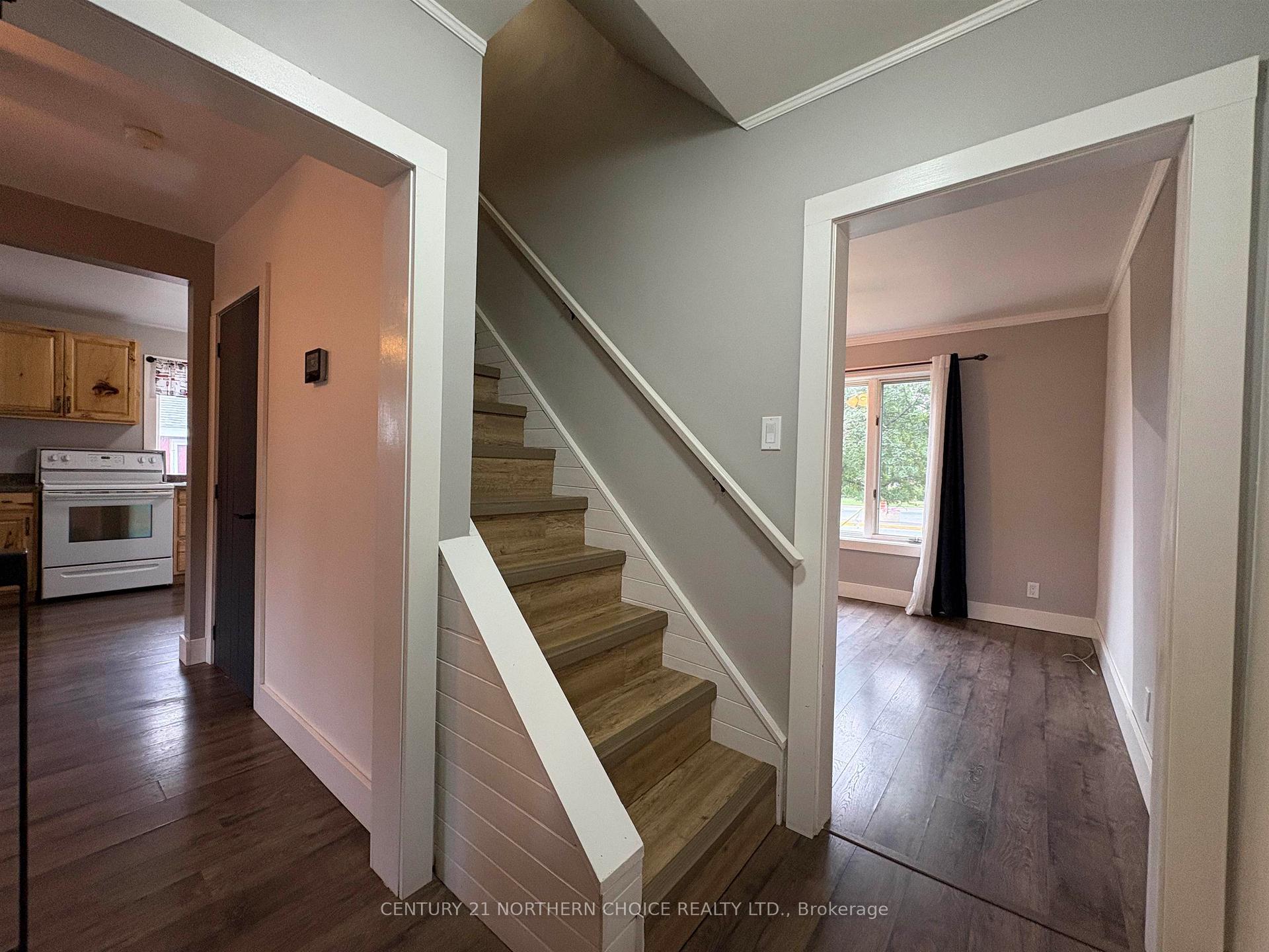 Photo 21 of 308 Third Street W, Fort Frances — HOMEH