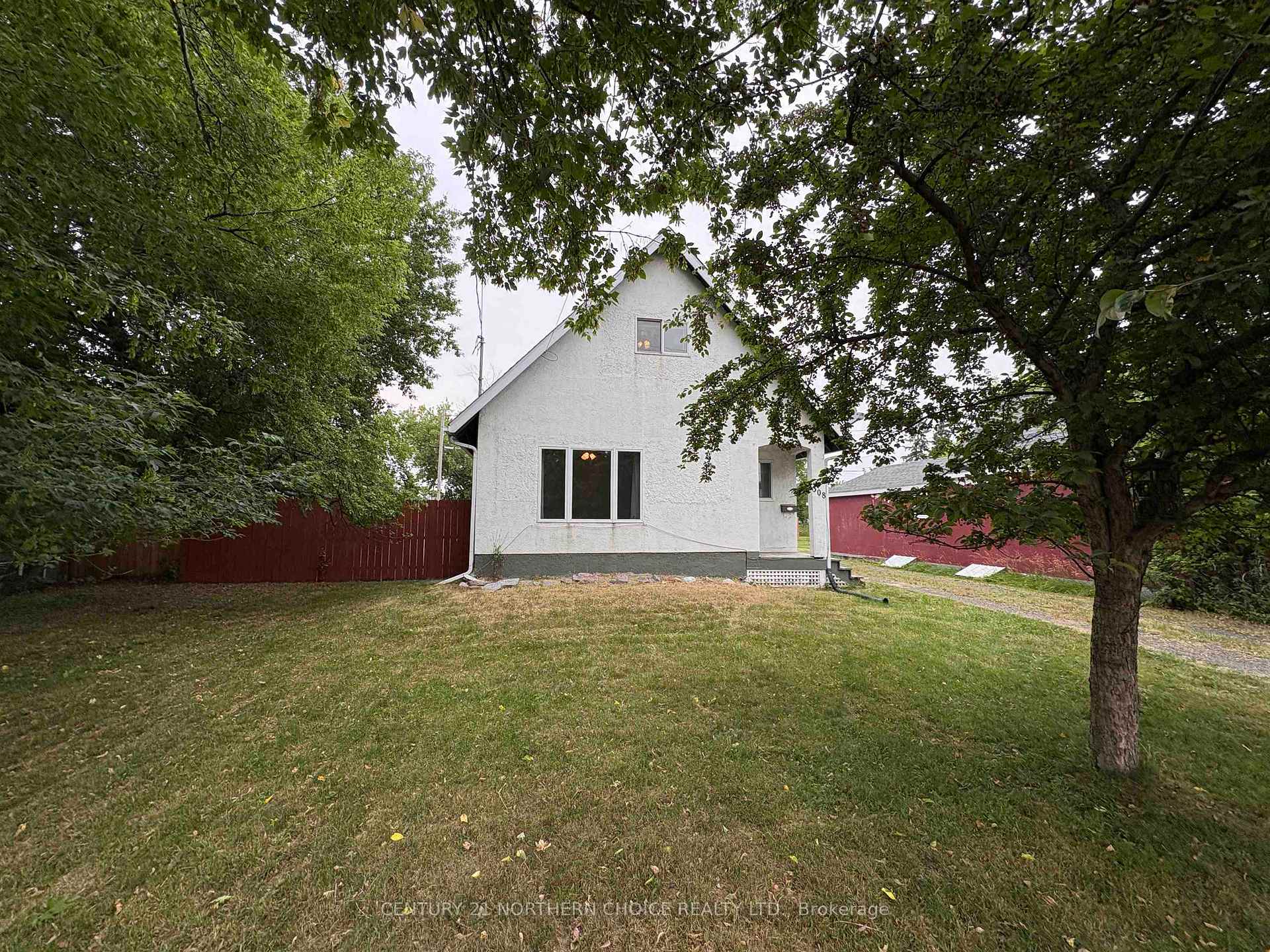 Photo 43 of 308 Third Street W, Fort Frances — HOMEH
