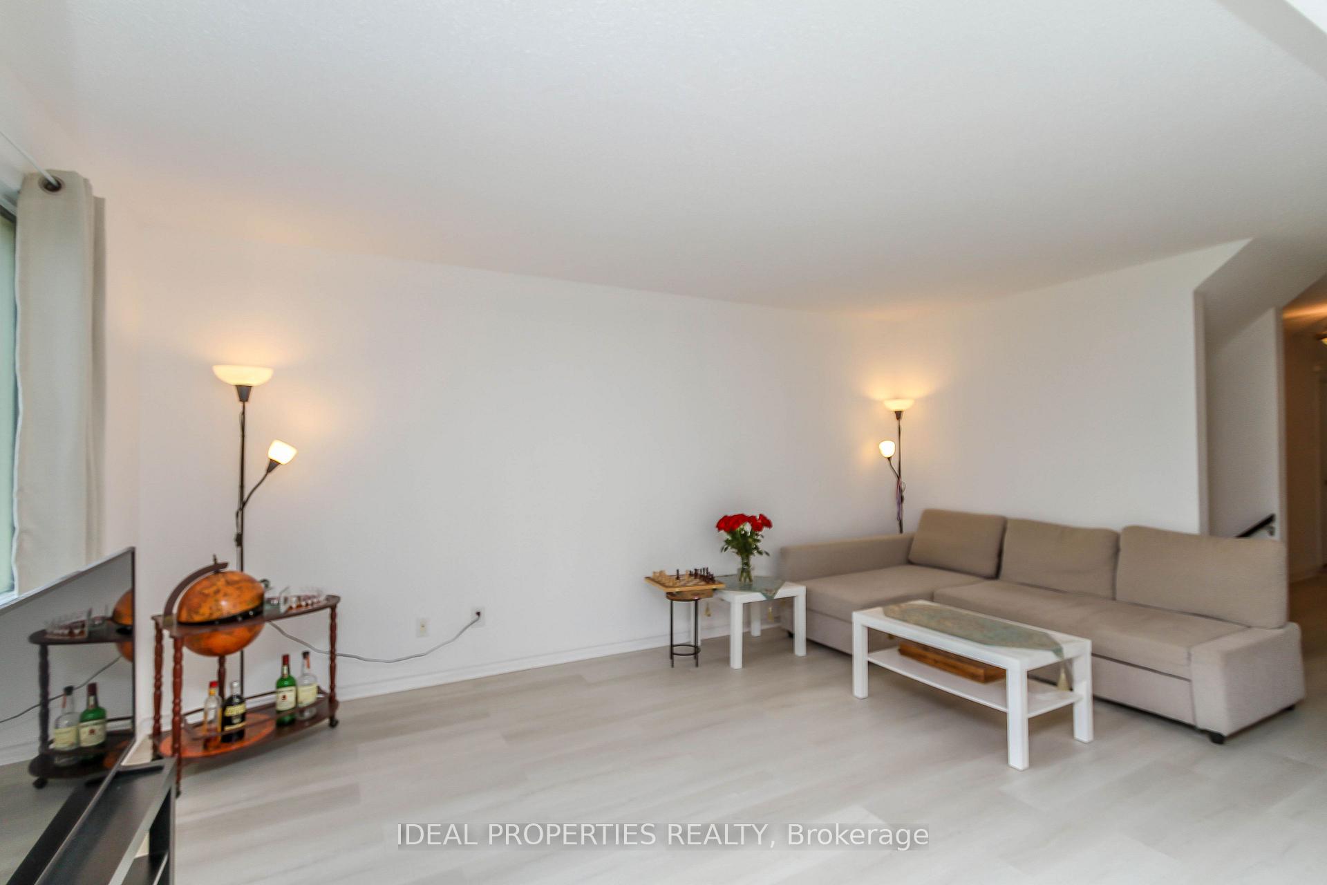Photo 8 of Unit 26, 2415 Southvale Crescent, Ottawa, Sheffield Glen/Industrial Park — HOMEH