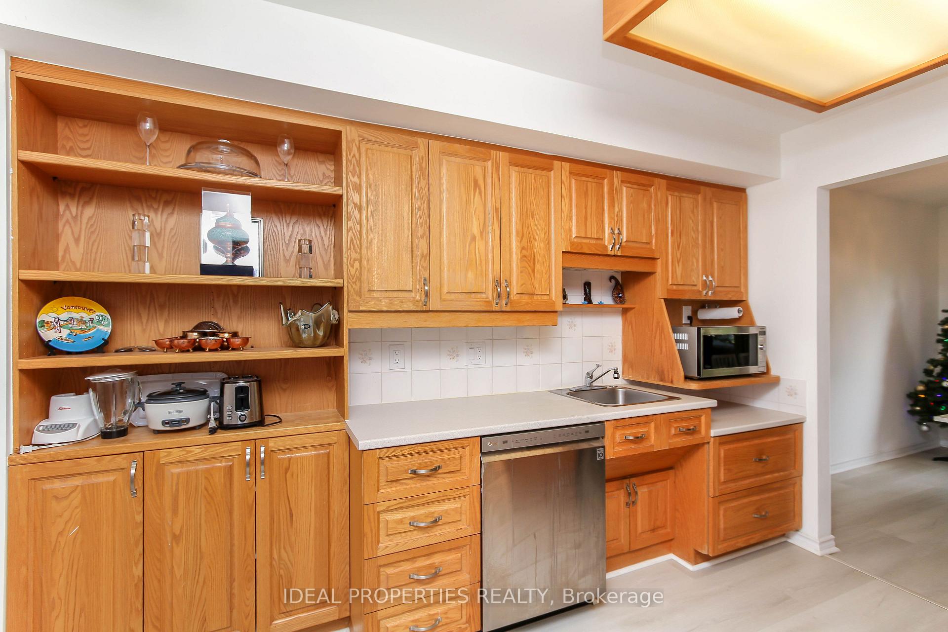 Photo 13 of Unit 26, 2415 Southvale Crescent, Ottawa, Sheffield Glen/Industrial Park — HOMEH