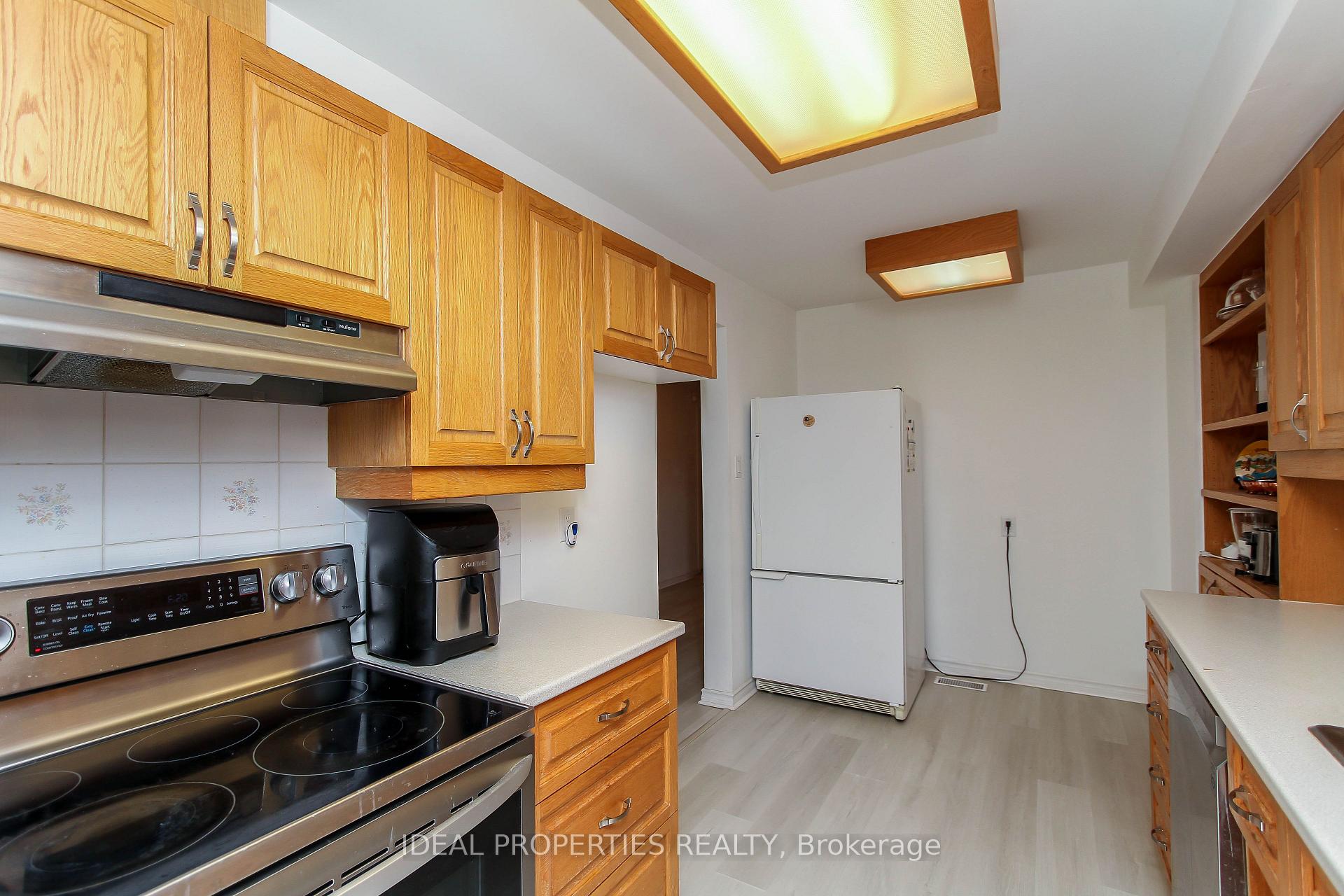 Photo 14 of Unit 26, 2415 Southvale Crescent, Ottawa, Sheffield Glen/Industrial Park — HOMEH