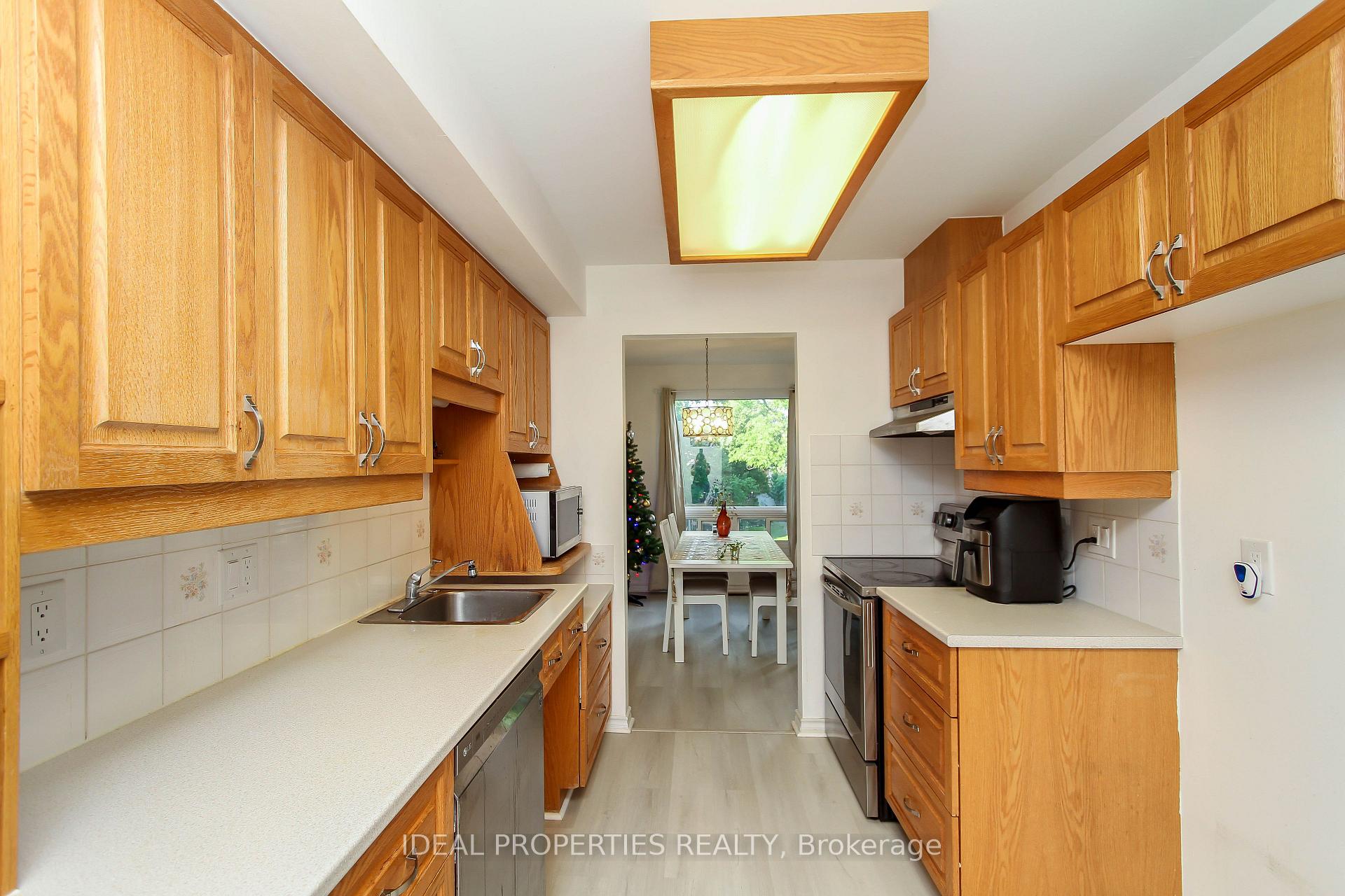 Photo 15 of Unit 26, 2415 Southvale Crescent, Ottawa, Sheffield Glen/Industrial Park — HOMEH