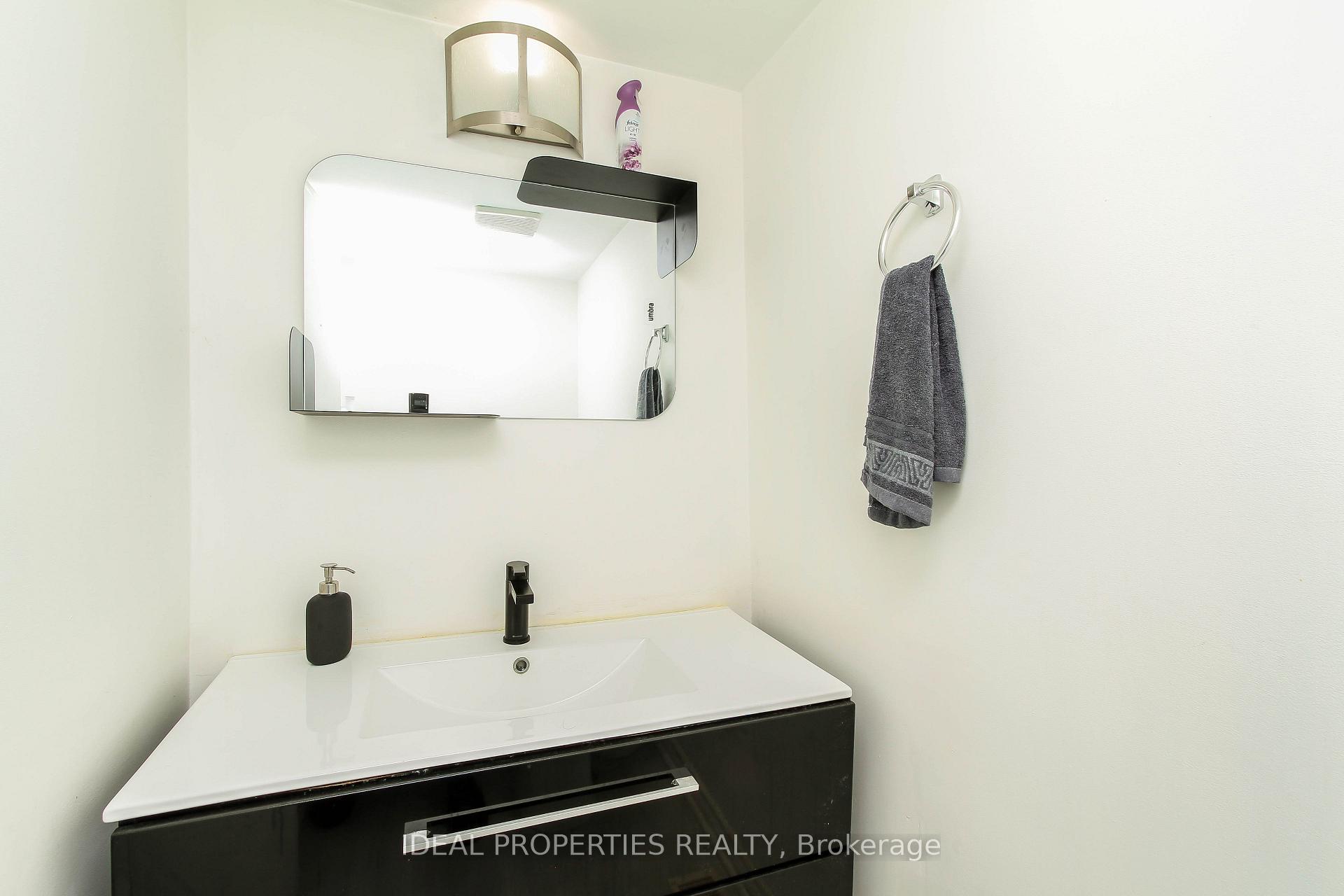 Photo 16 of Unit 26, 2415 Southvale Crescent, Ottawa, Sheffield Glen/Industrial Park — HOMEH