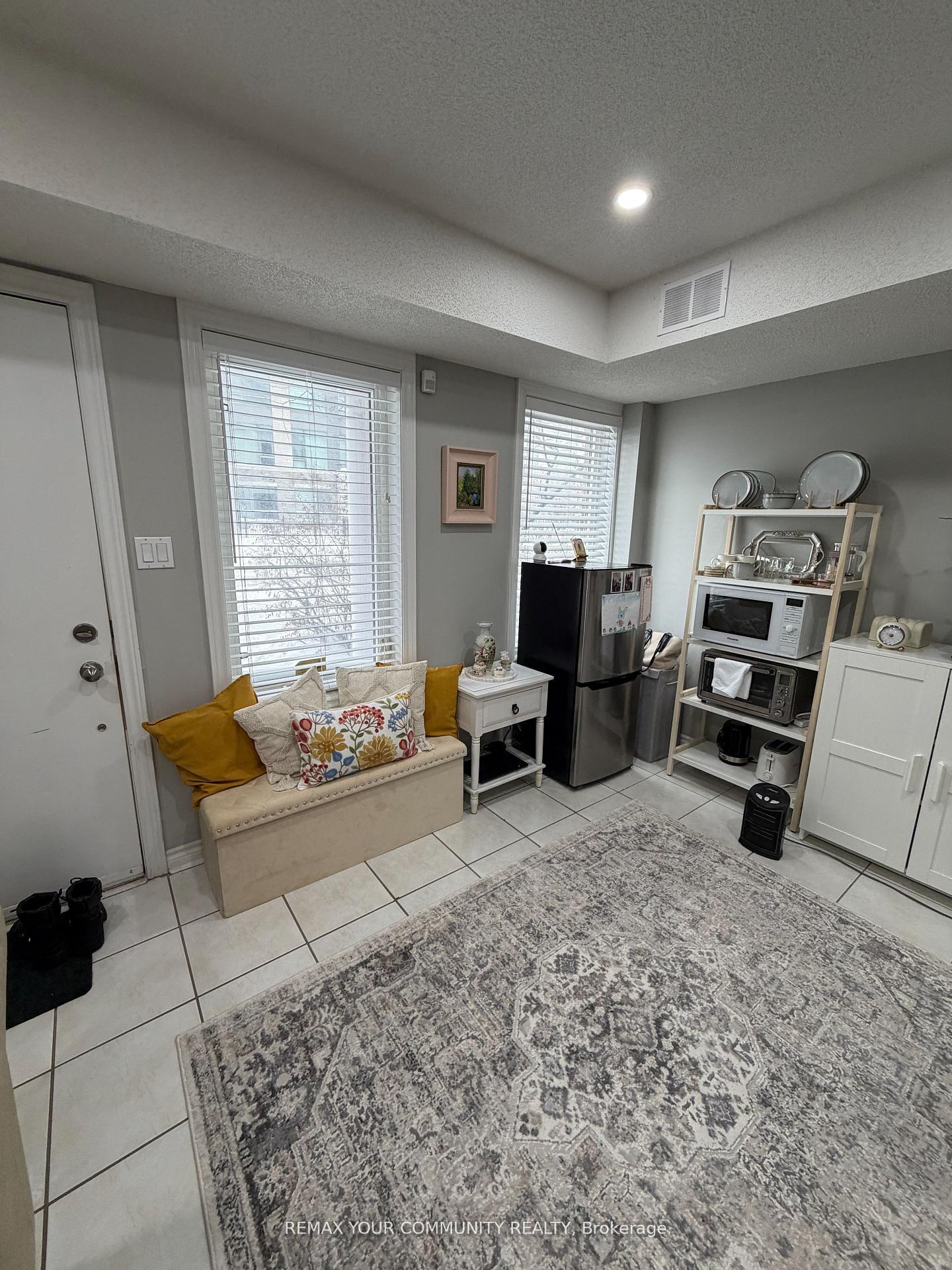 Photo 2 of Unit Main, 320 South Park Road, Markham, Commerce Valley — HOMEH