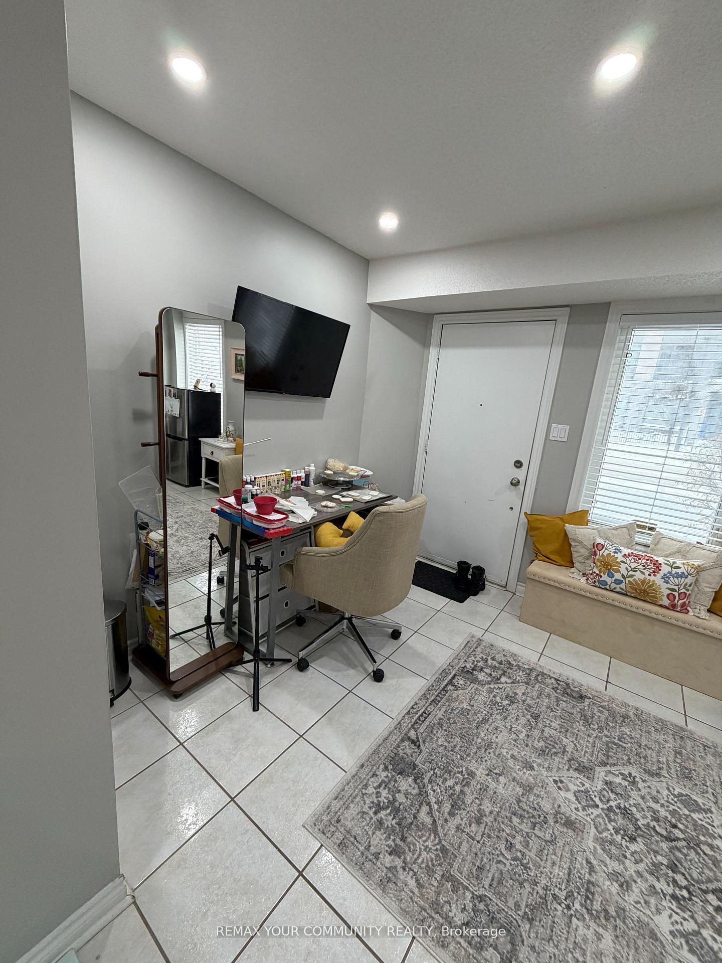 Photo 3 of Unit Main, 320 South Park Road, Markham, Commerce Valley — HOMEH