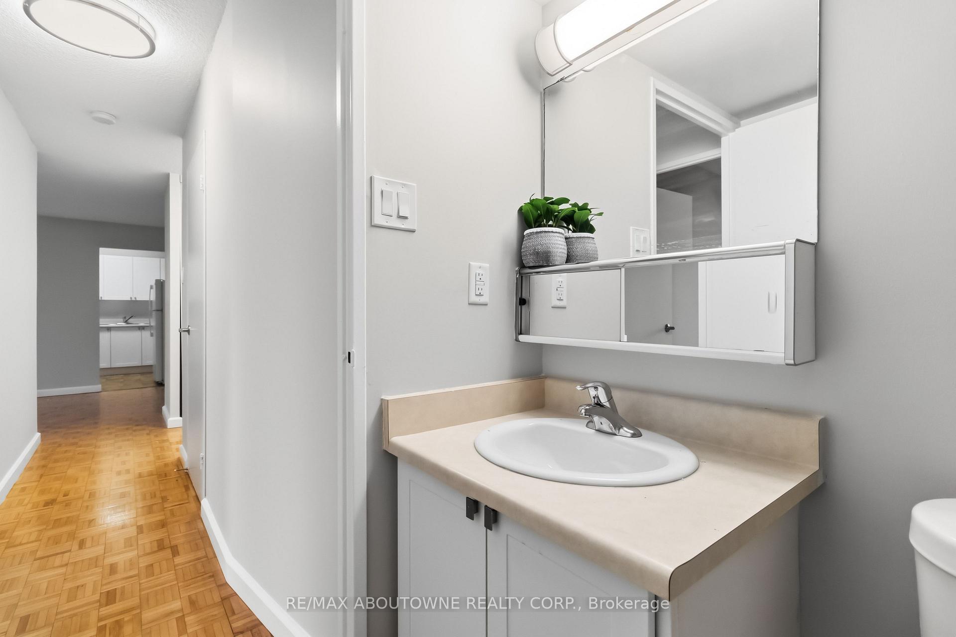Photo 26 of Unit 1003, 60 Park Avenue, Halton Hills, Georgetown — HOMEH