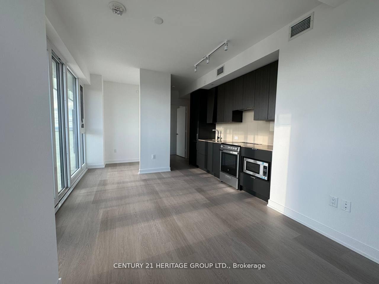 Photo 4 of Unit 4409, 3883 Quartz Road S, Mississauga, City Centre — HOMEH