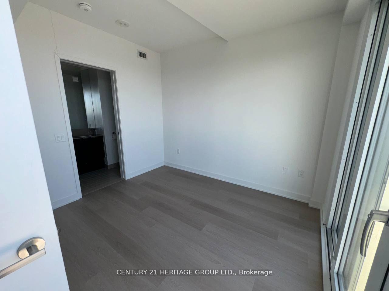 Photo 7 of Unit 4409, 3883 Quartz Road S, Mississauga, City Centre — HOMEH