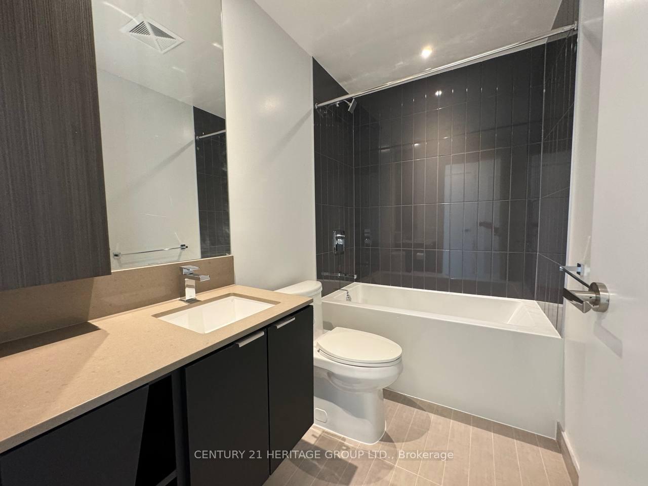 Photo 10 of Unit 4409, 3883 Quartz Road S, Mississauga, City Centre — HOMEH