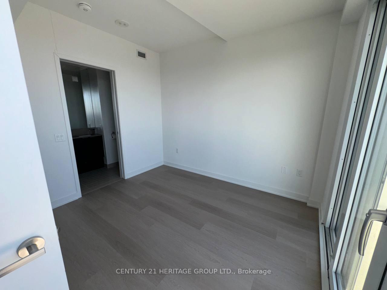 Photo 14 of Unit 4409, 3883 Quartz Road S, Mississauga, City Centre — HOMEH