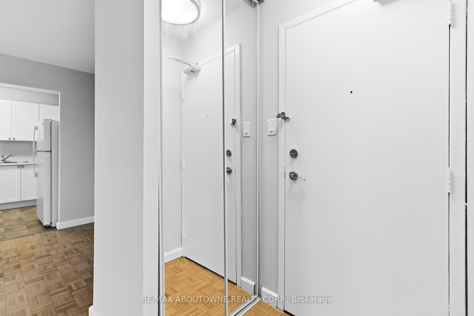 Photo 4 of Unit 705, 60 Park Avenue, Halton Hills, Georgetown — HOMEH