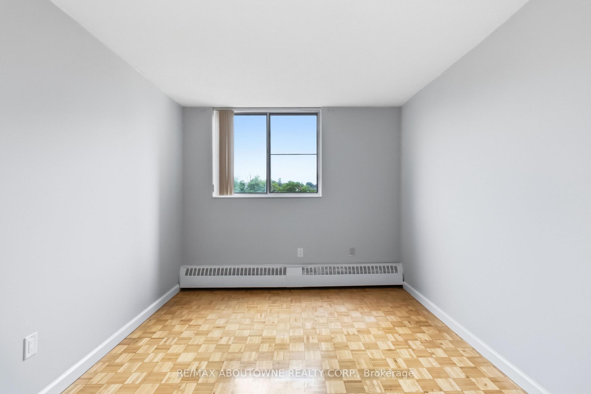 Photo 16 of Unit 705, 60 Park Avenue, Halton Hills, Georgetown — HOMEH