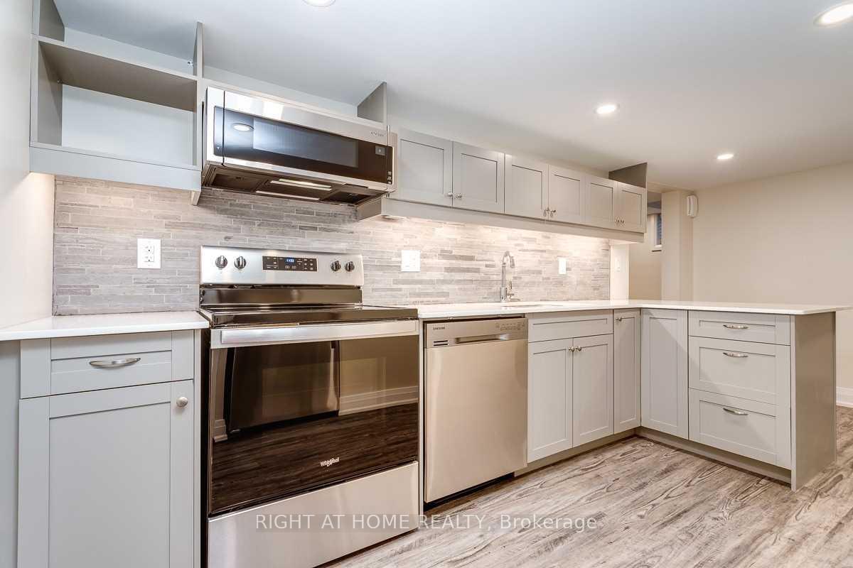 Photo 3 of Unit Unit C, 691 Simcoe Street, Oshawa, Centennial — HOMEH