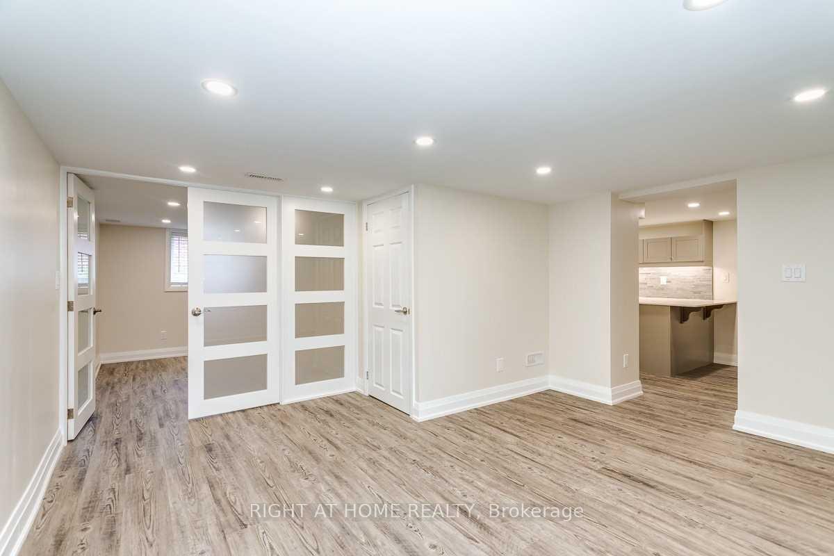 Photo 7 of Unit Unit C, 691 Simcoe Street, Oshawa, Centennial — HOMEH