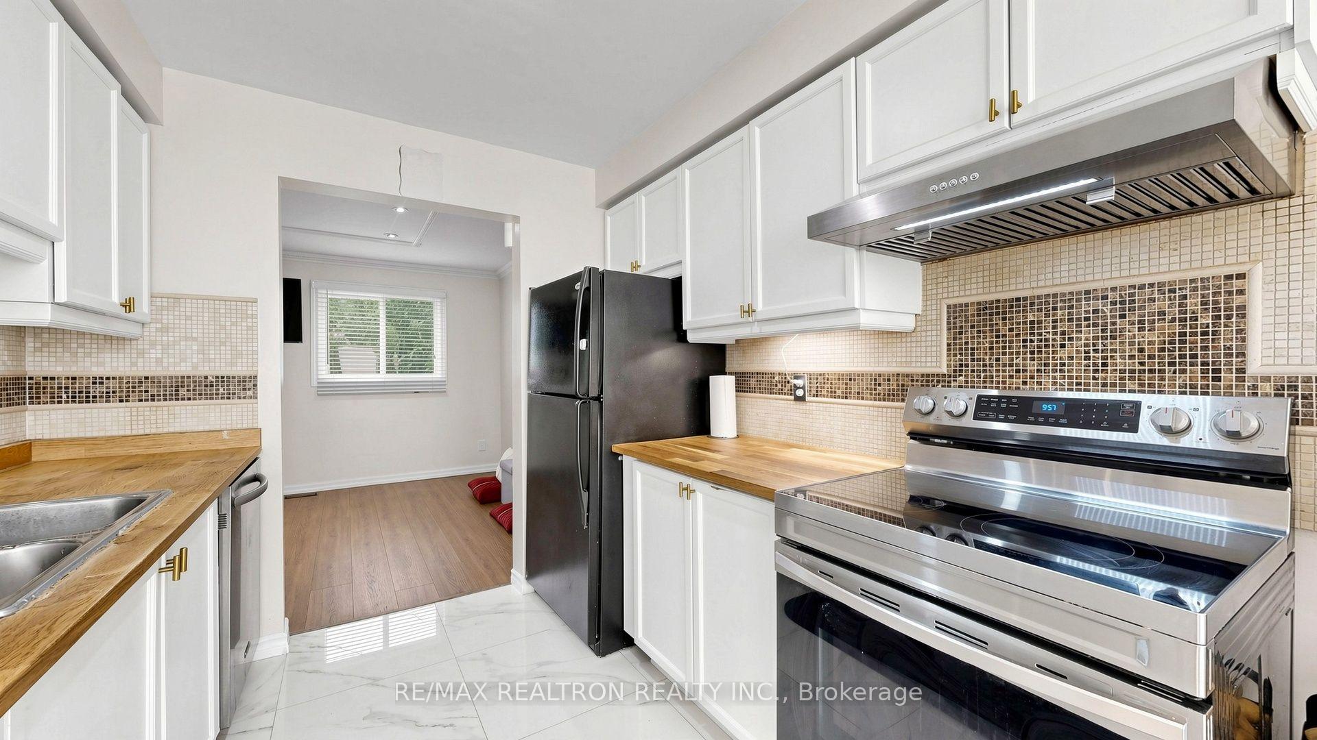 Photo 11 of Unit 4, 1640 Nichol Avenue, Whitby, Blue Grass Meadows — HOMEH