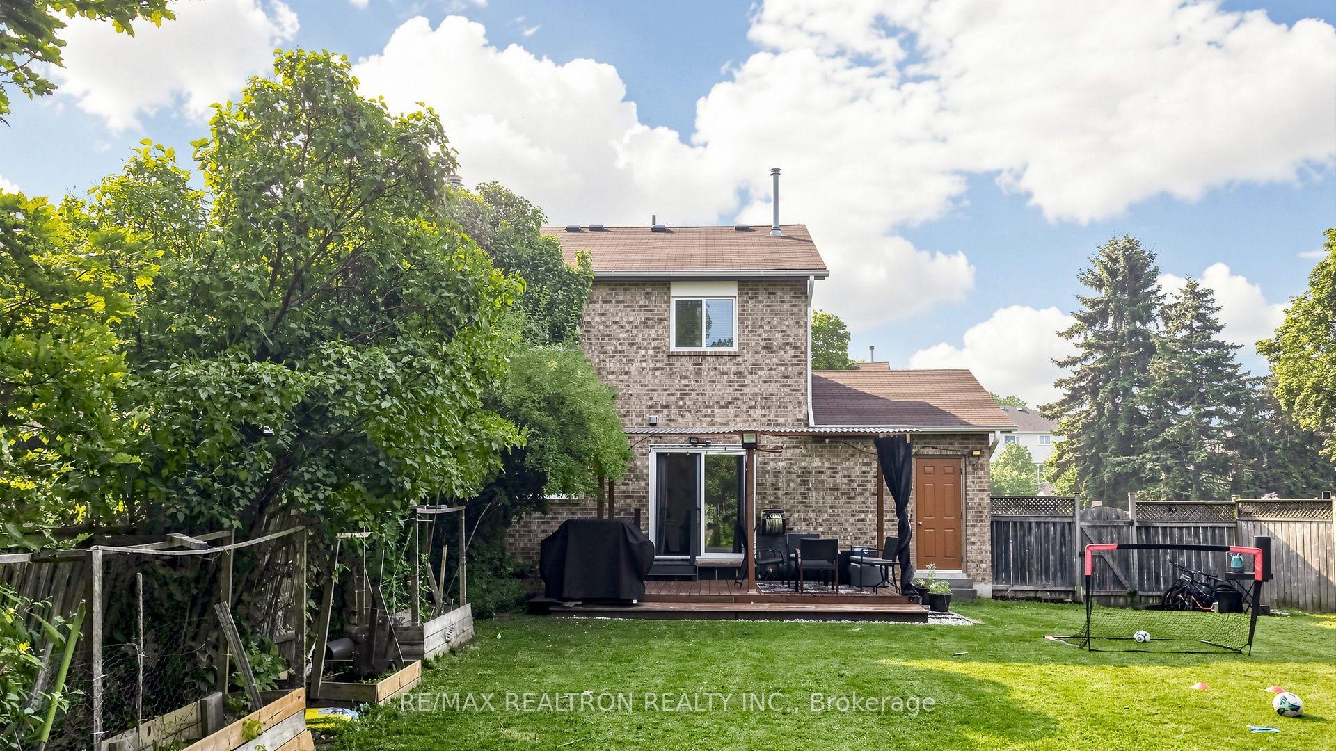 Photo 37 of Unit 4, 1640 Nichol Avenue, Whitby, Blue Grass Meadows — HOMEH
