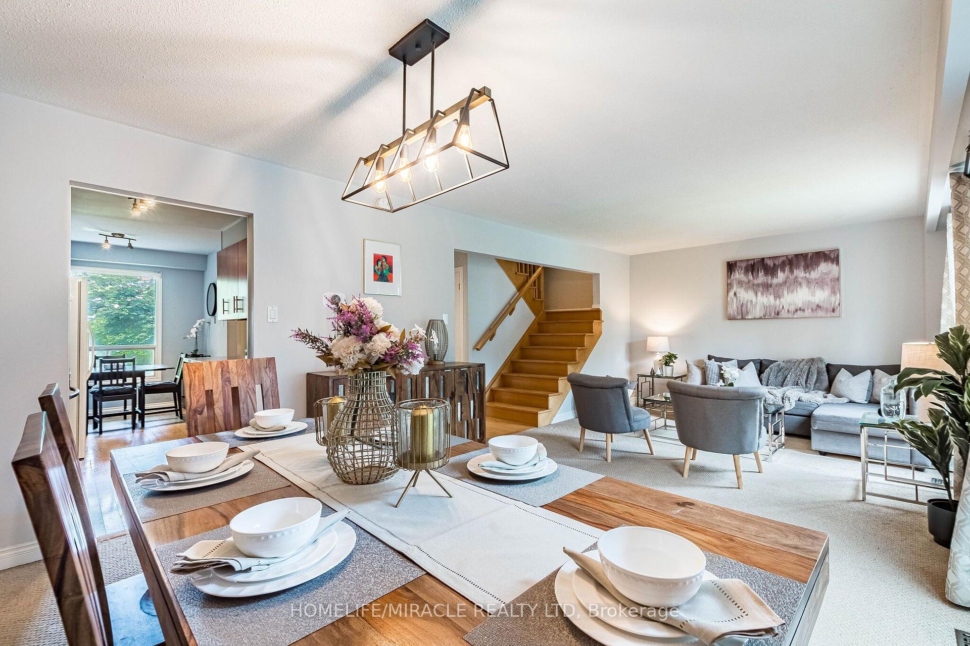 Photo 10 of 2335 Council Ring Road, Mississauga, Erin Mills — HOMEH