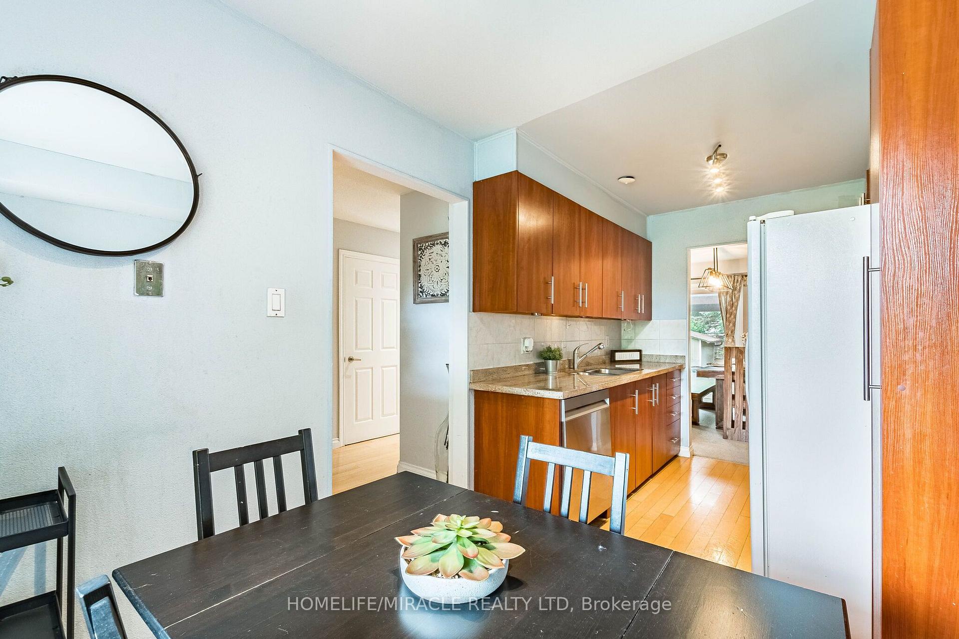 Photo 13 of 2335 Council Ring Road, Mississauga, Erin Mills — HOMEH