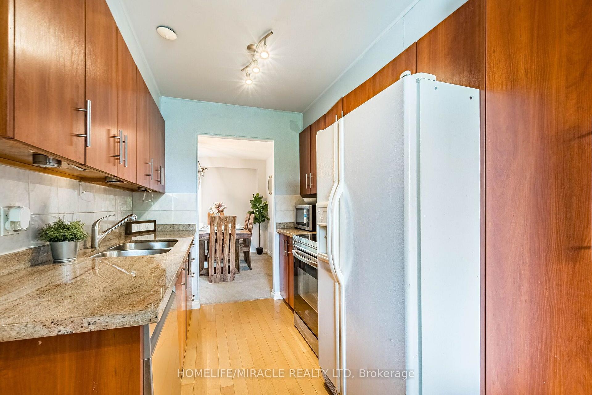 Photo 14 of 2335 Council Ring Road, Mississauga, Erin Mills — HOMEH
