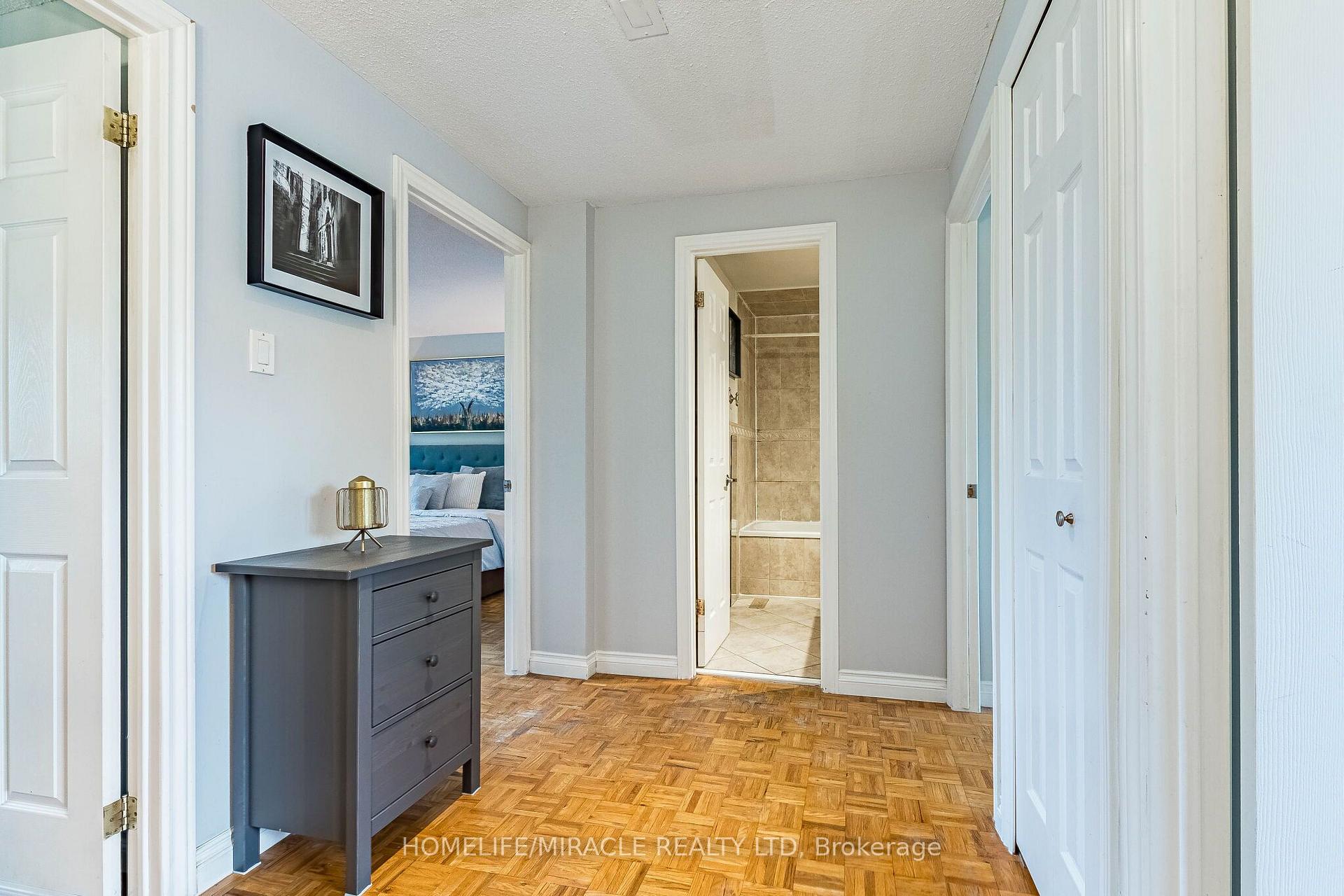 Photo 20 of 2335 Council Ring Road, Mississauga, Erin Mills — HOMEH