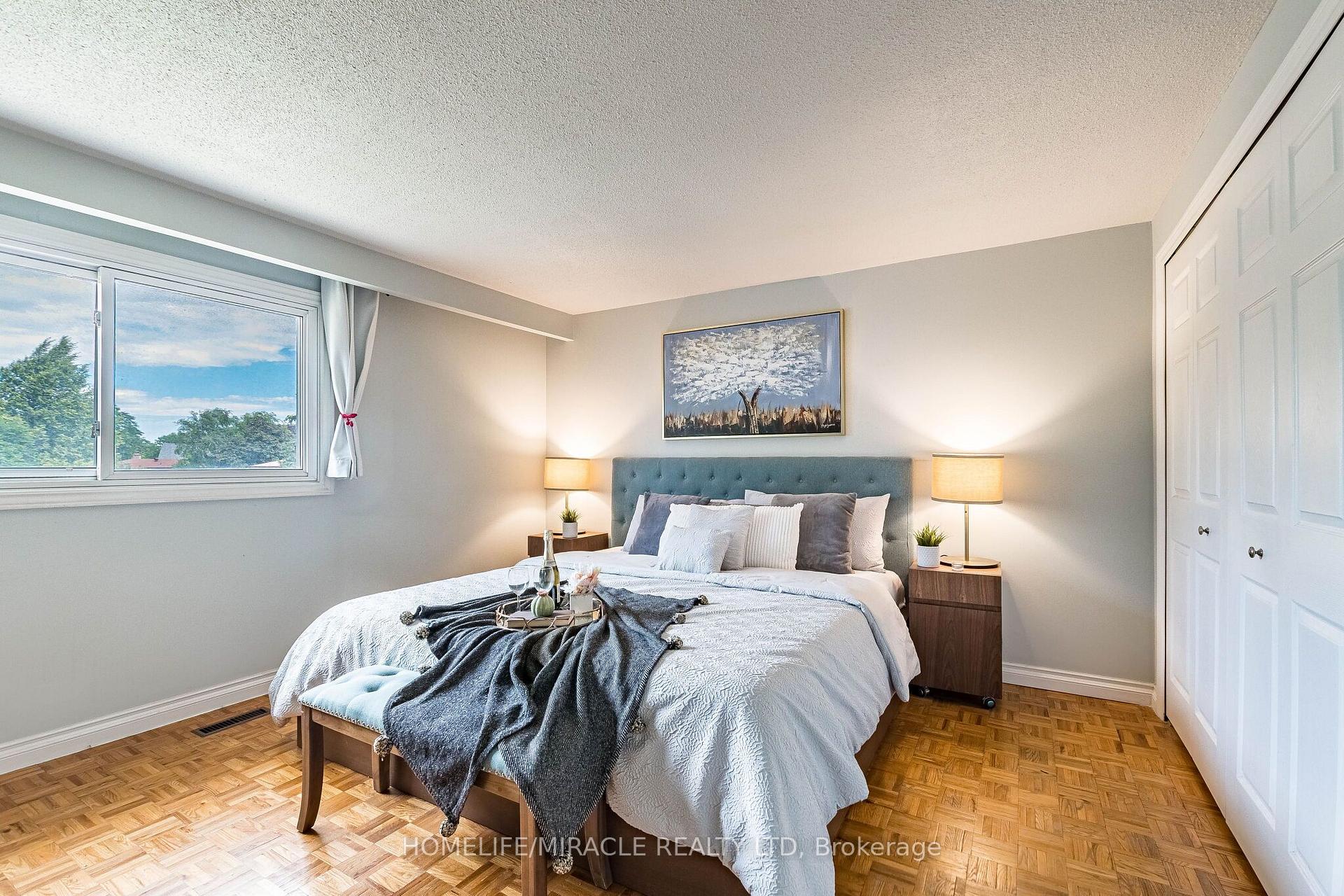 Photo 23 of 2335 Council Ring Road, Mississauga, Erin Mills — HOMEH