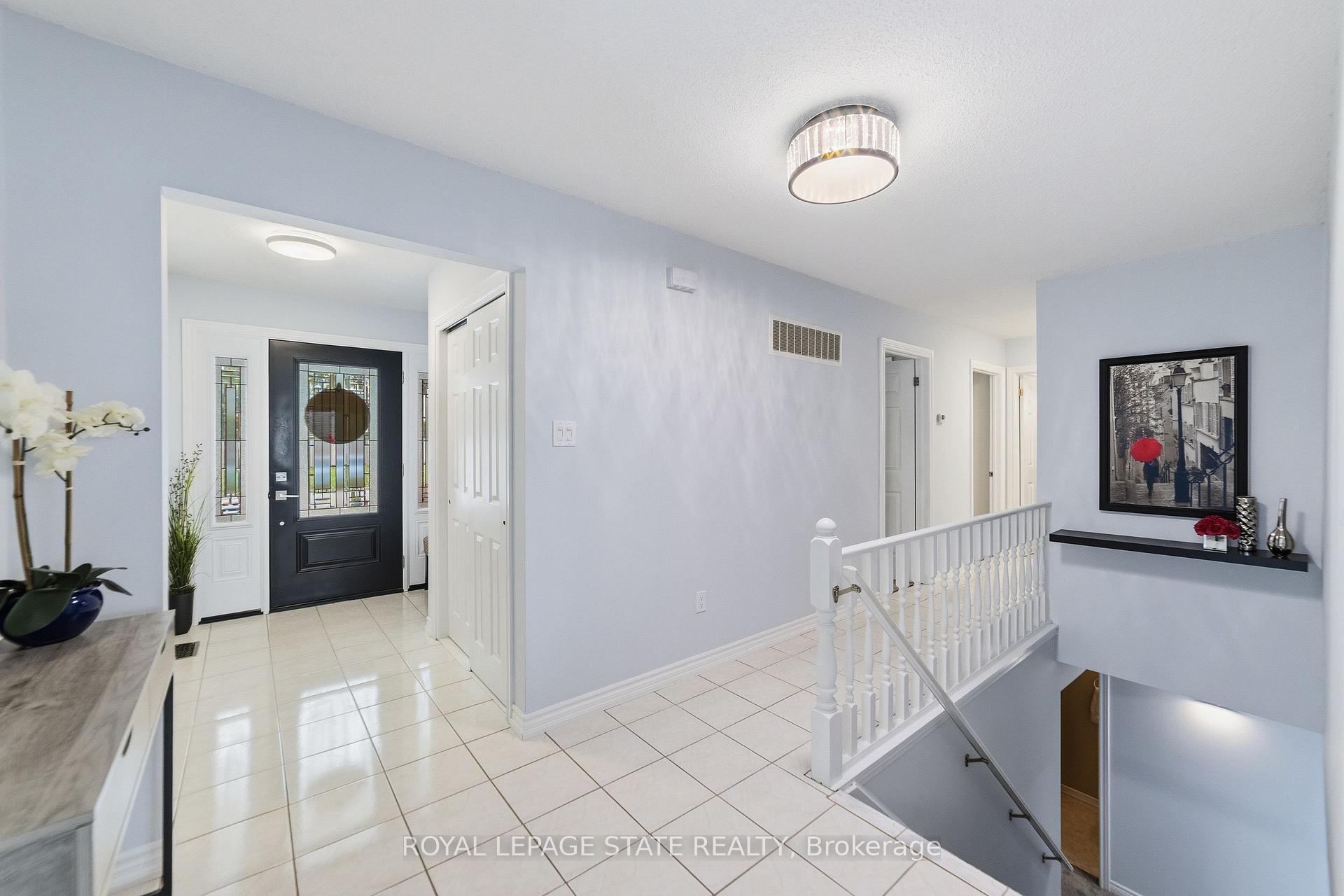 Photo 4 of 1 Banburry Crescent, Grimsby, Grimsby Beach — HOMEH
