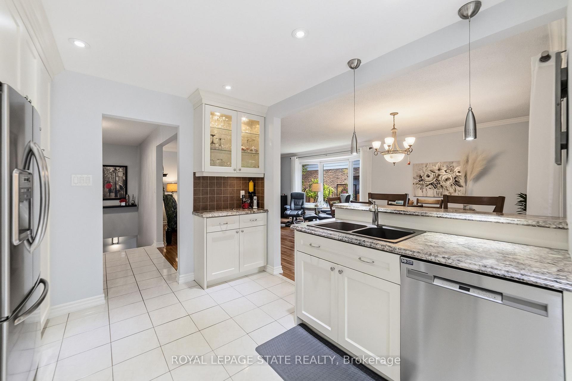 Photo 8 of 1 Banburry Crescent, Grimsby, Grimsby Beach — HOMEH